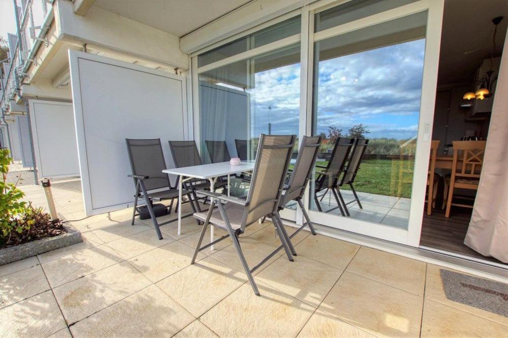 Apartment With Terrace photo 3
