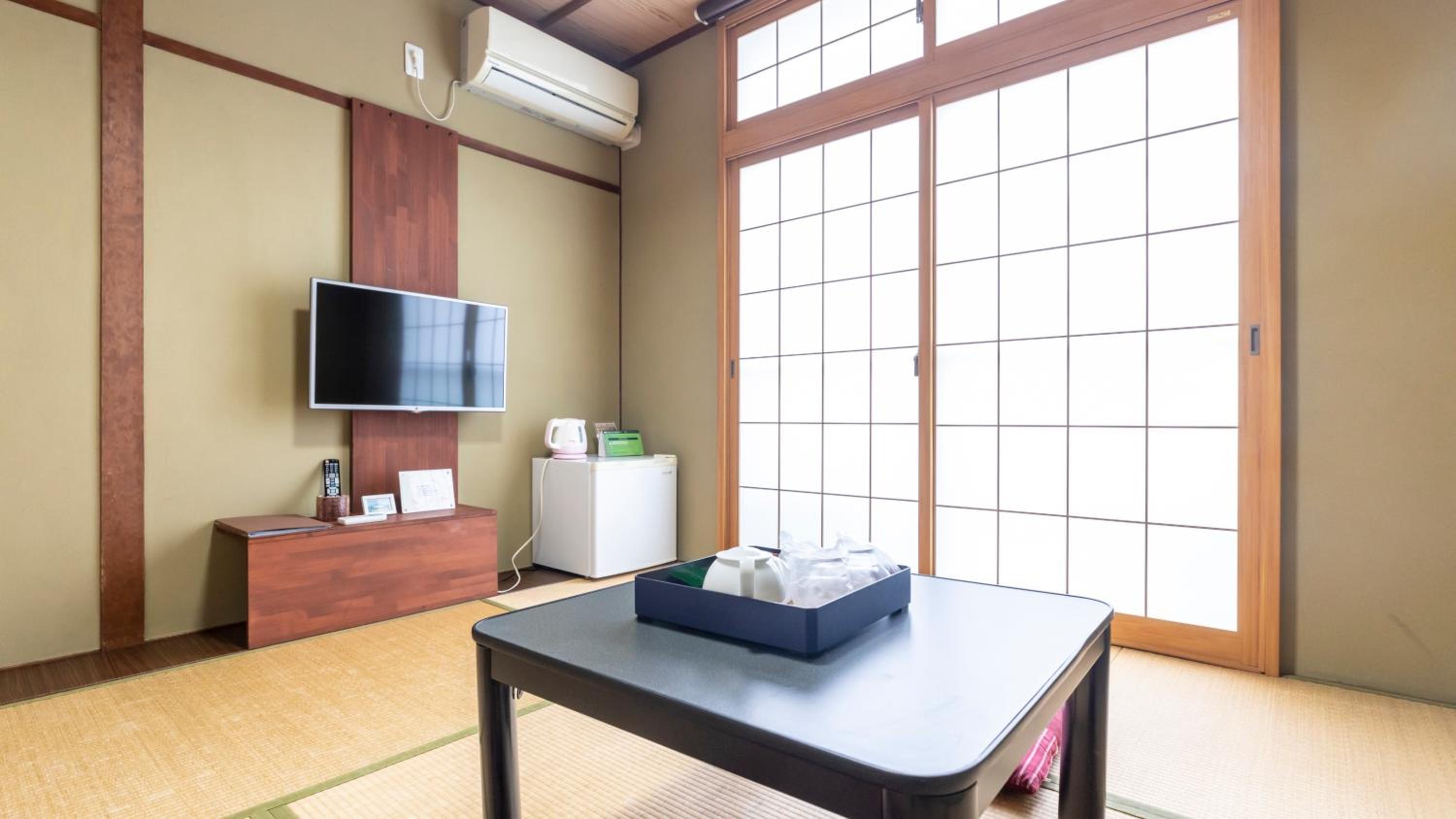 Japanese-Style Room
