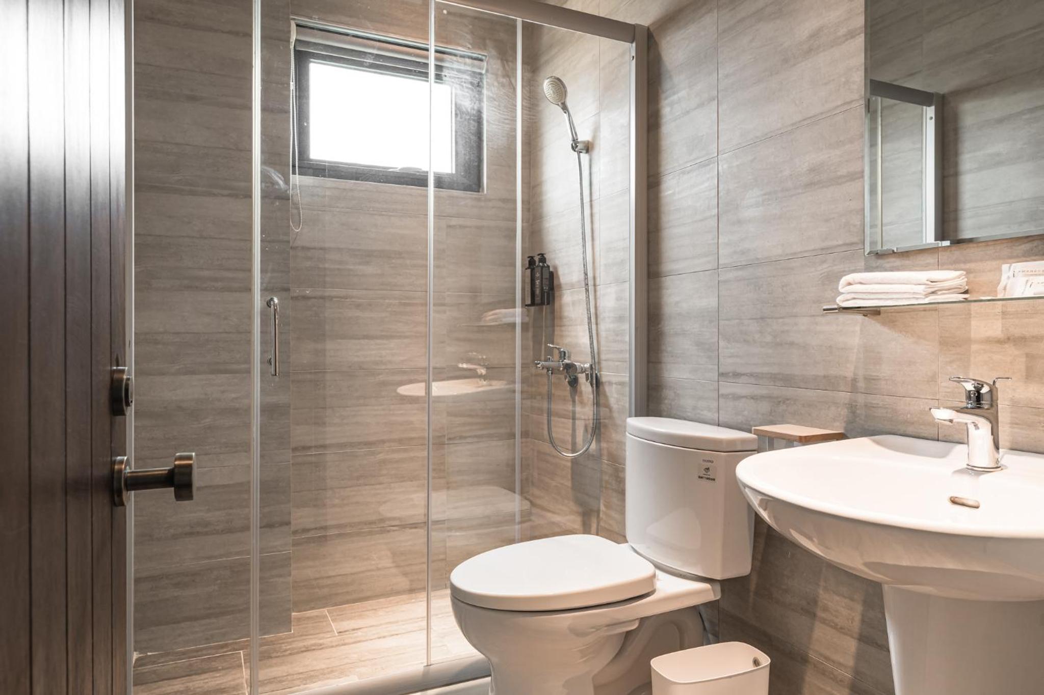 Standard Double Room - Photo 6