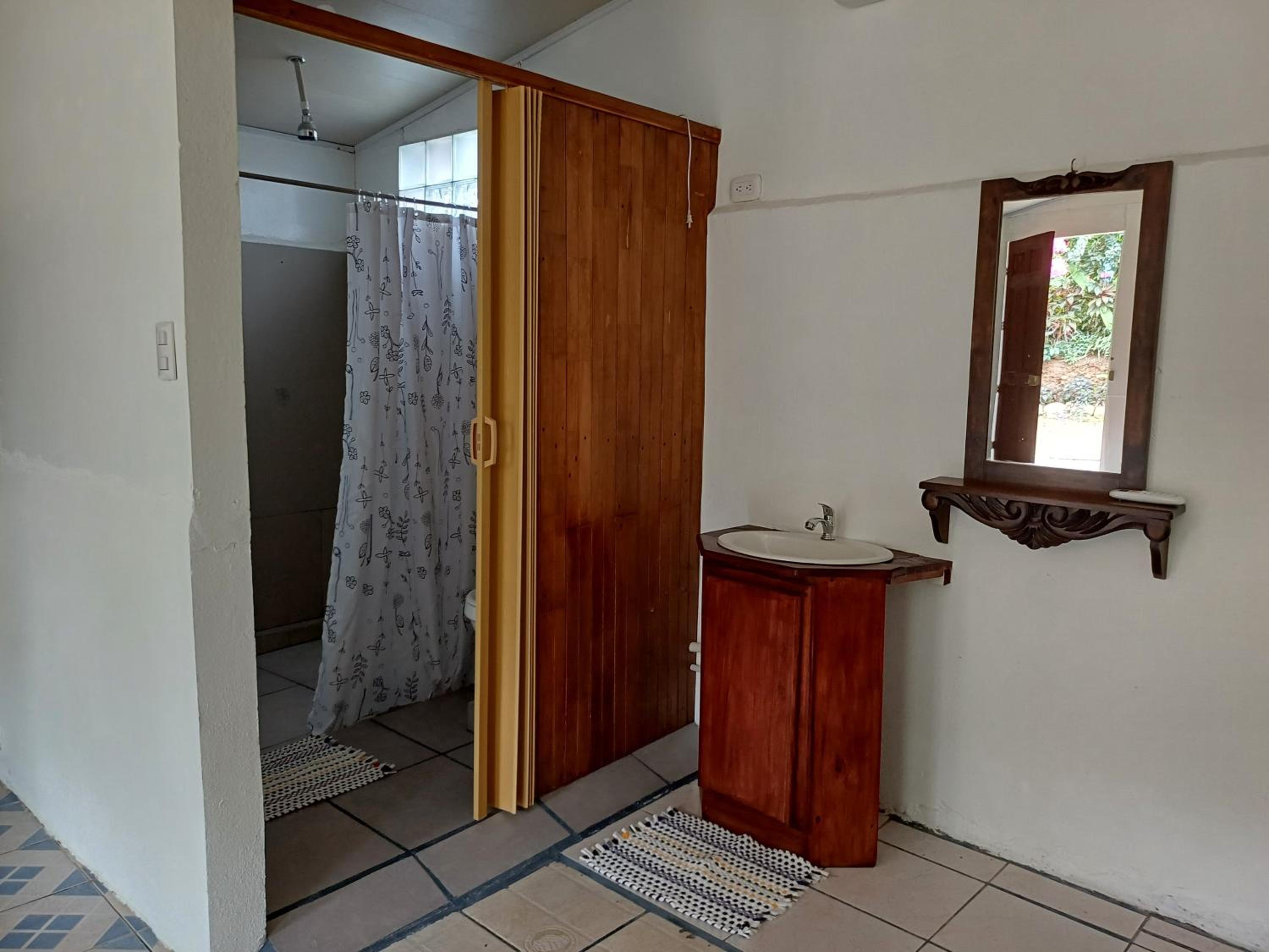 Large Double or Twin Room photo 2