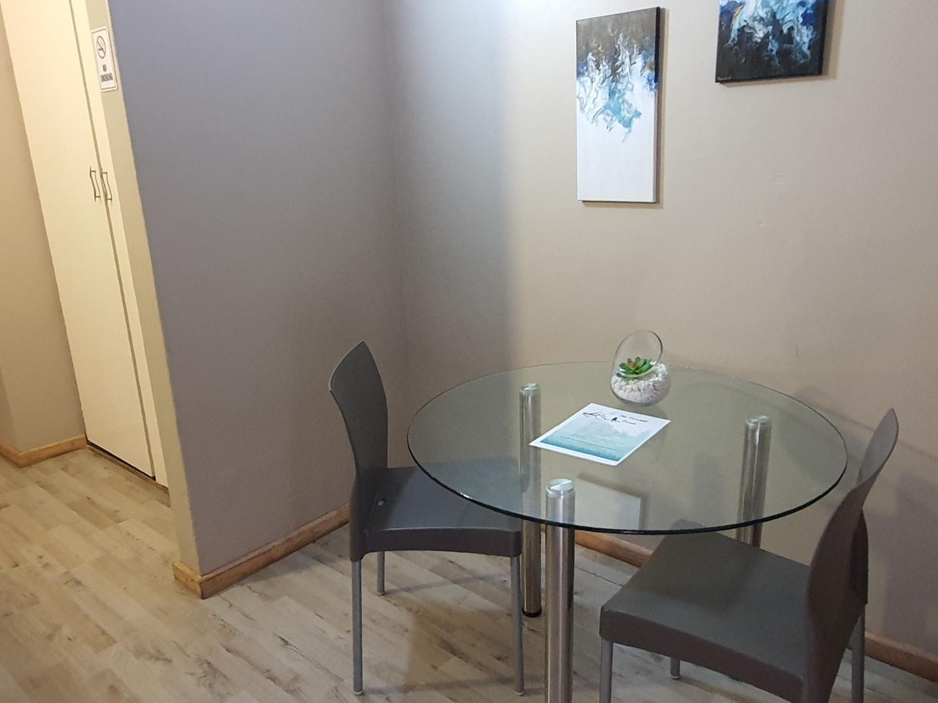 Double Room with Patio - Photo 5