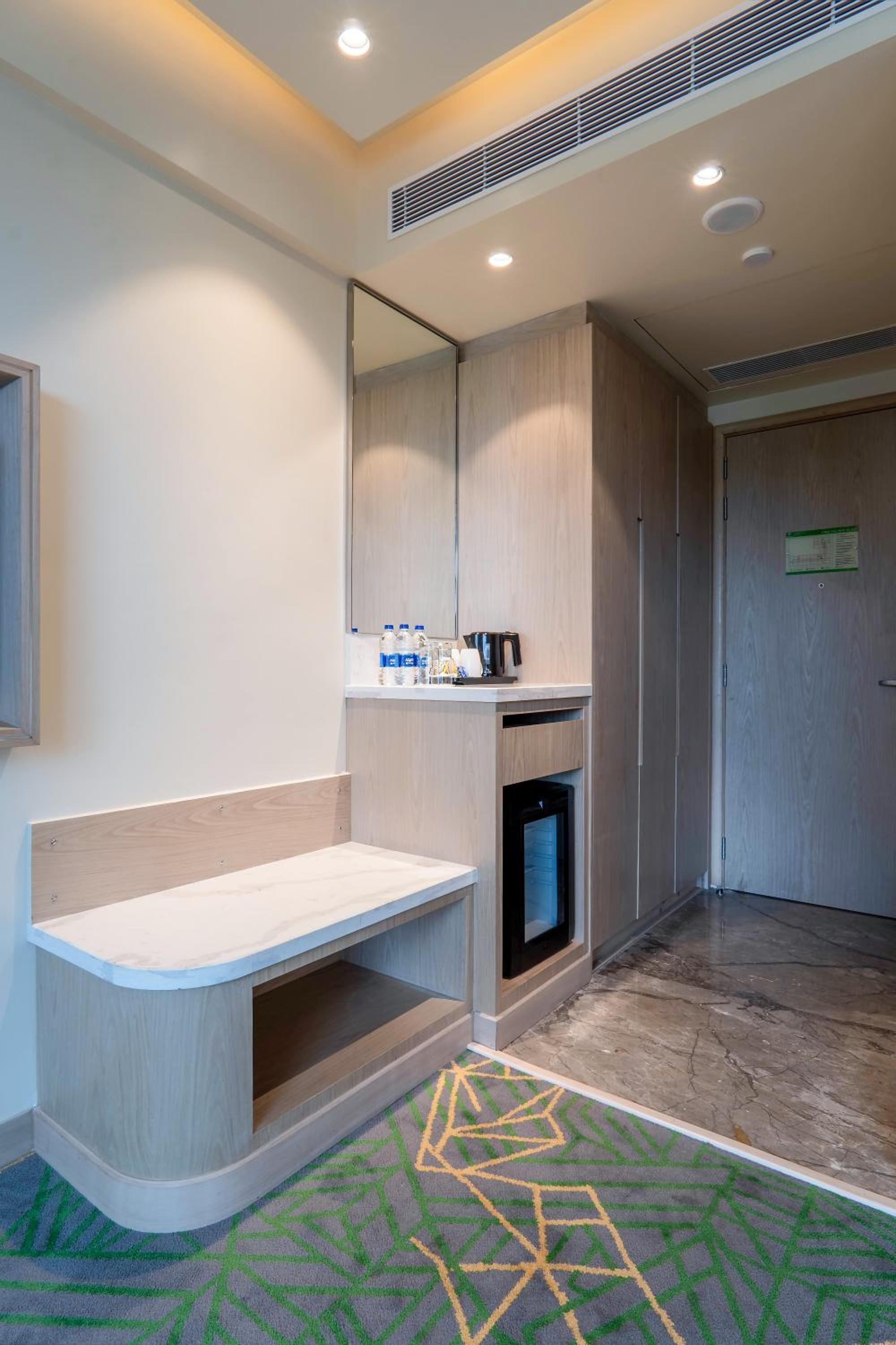 Standard Room - Photo 12