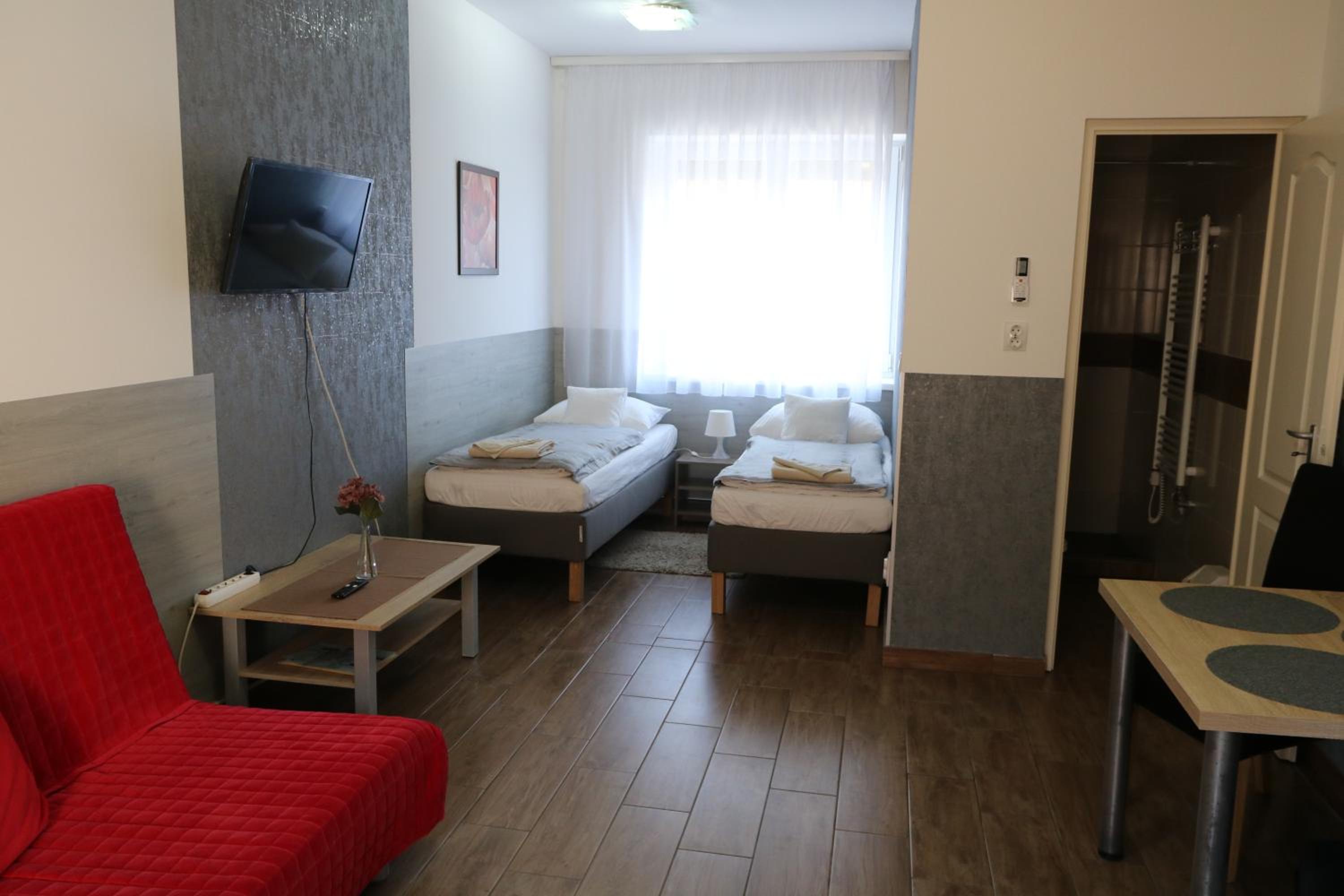 Apartment - Ground Floor photo 3