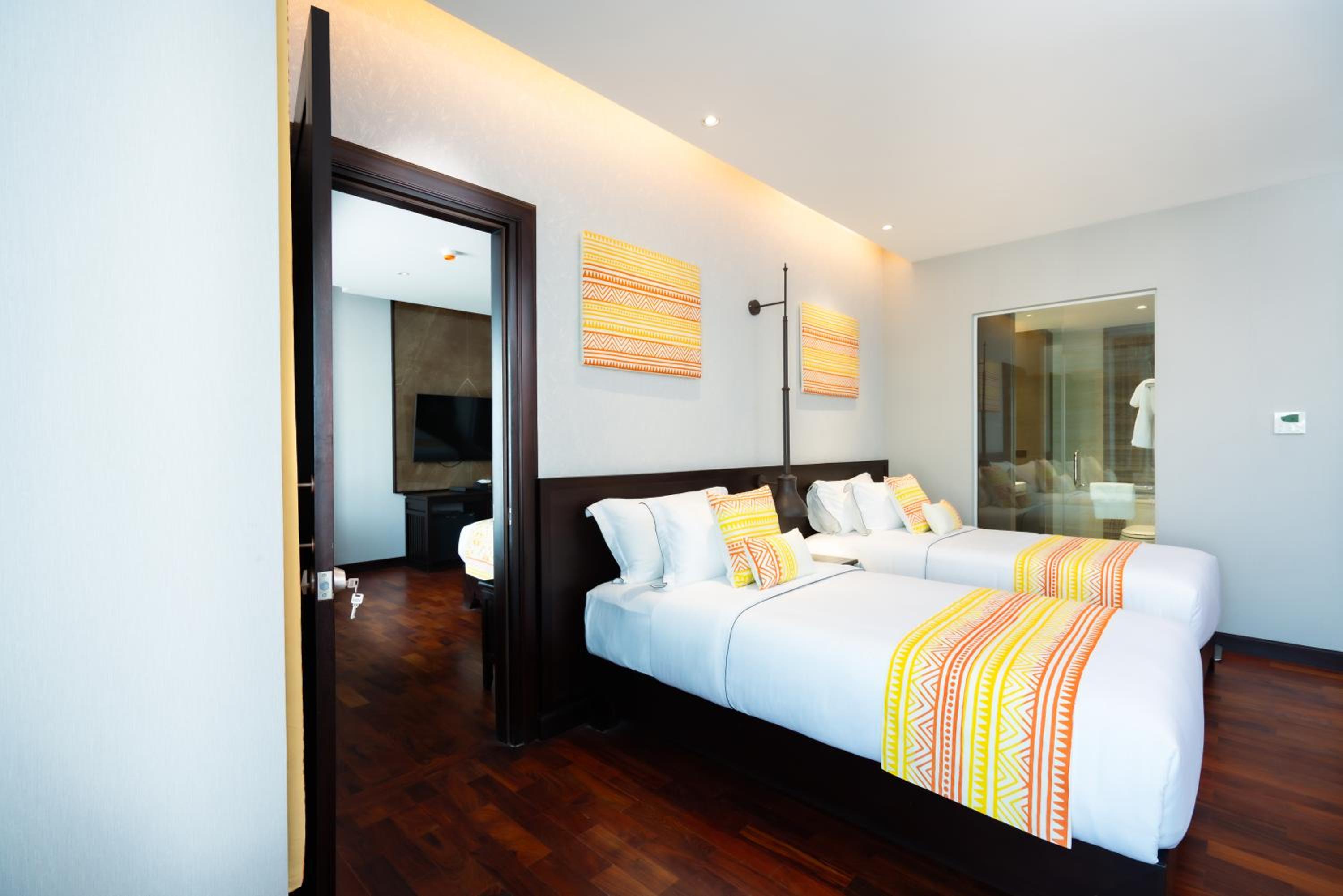 Deluxe Family Room - Photo 4