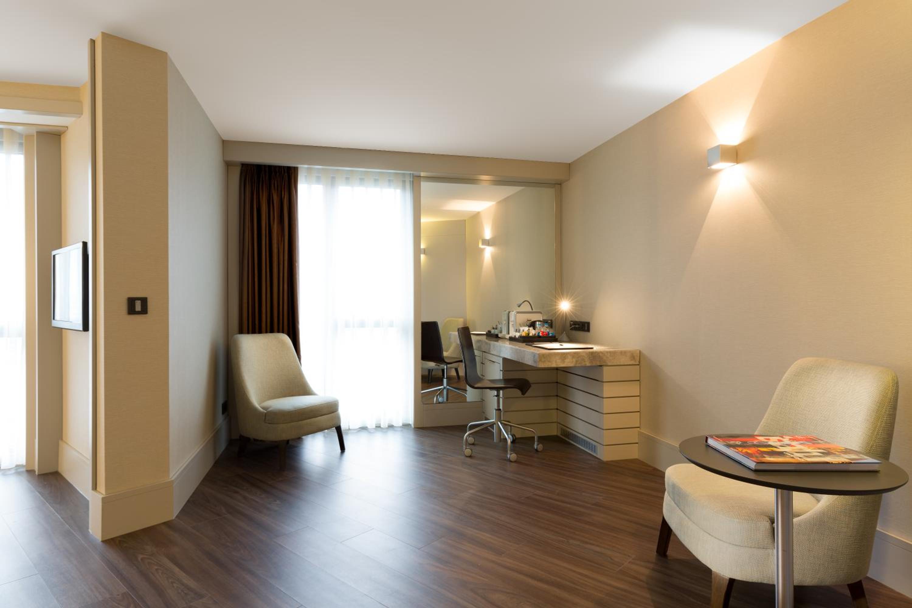 Junior Suite, 1 King