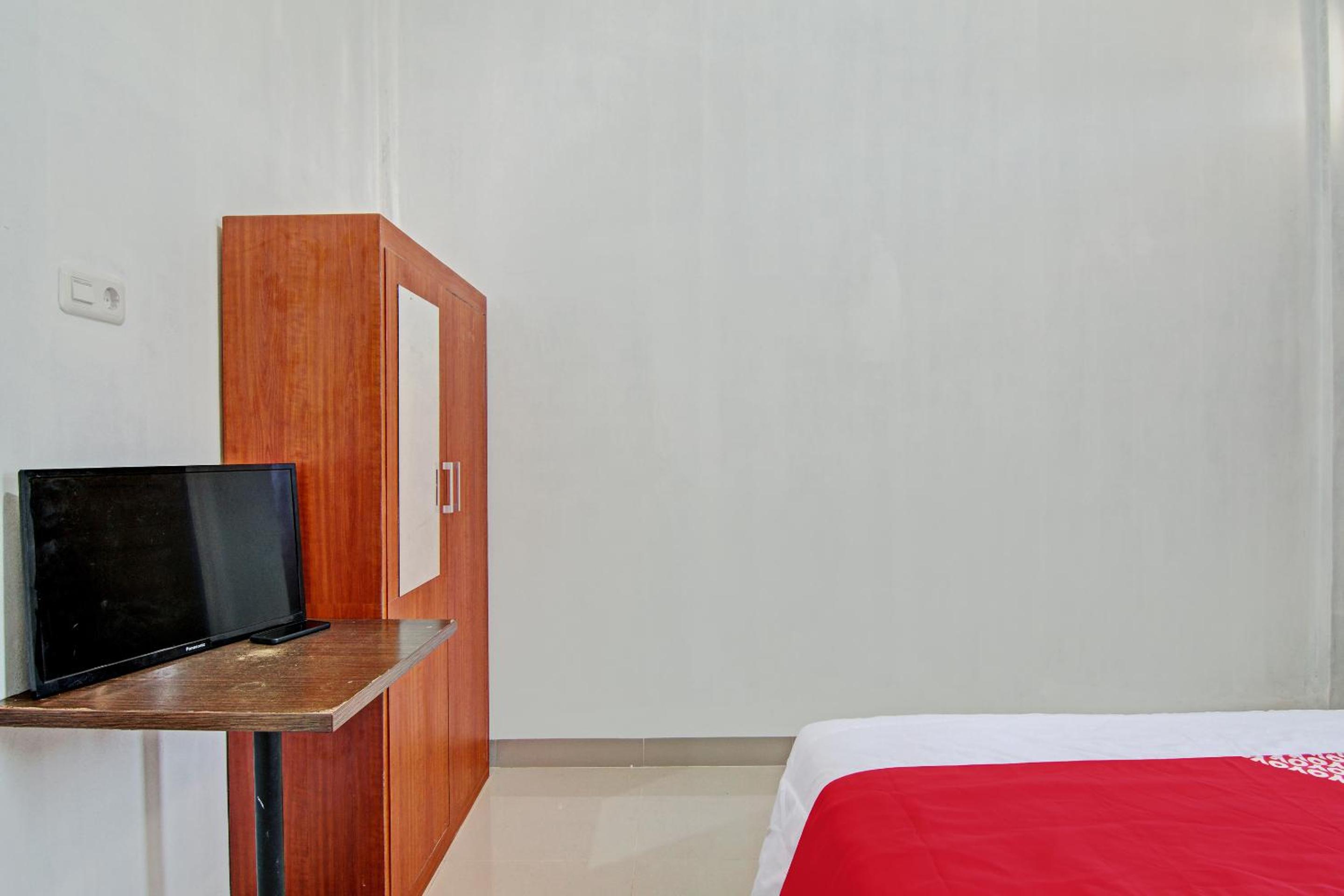 Deluxe Double Room - Photo 15