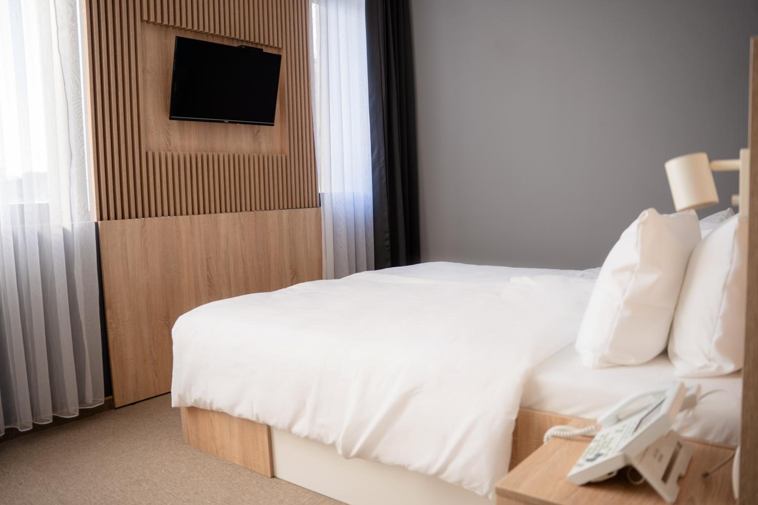 Superior Queen Room - Photo 1