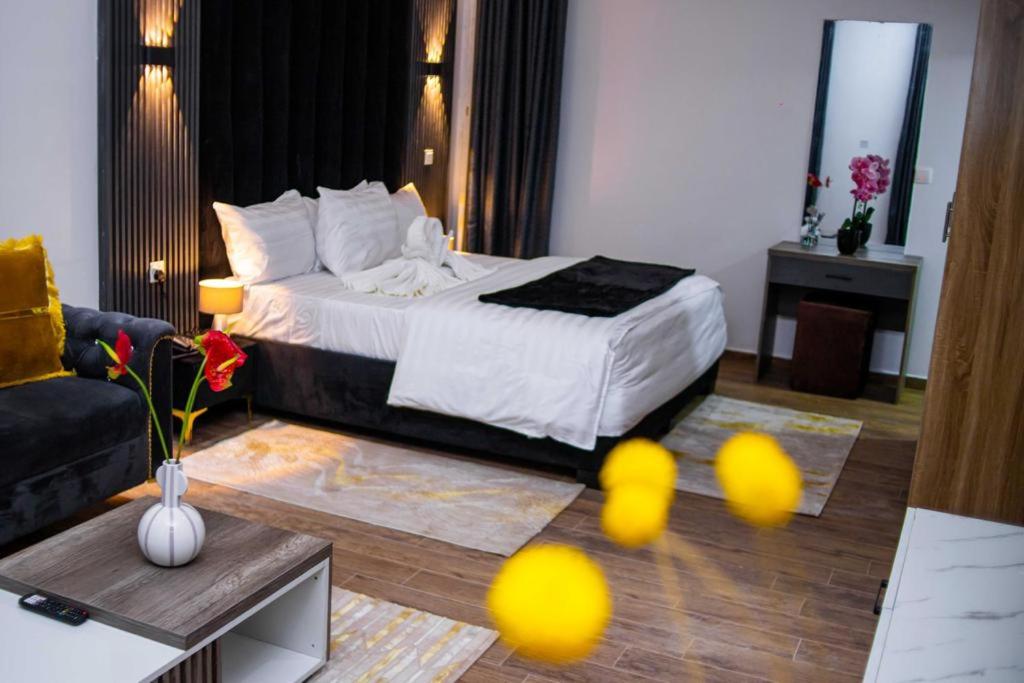 Suite with Balcony