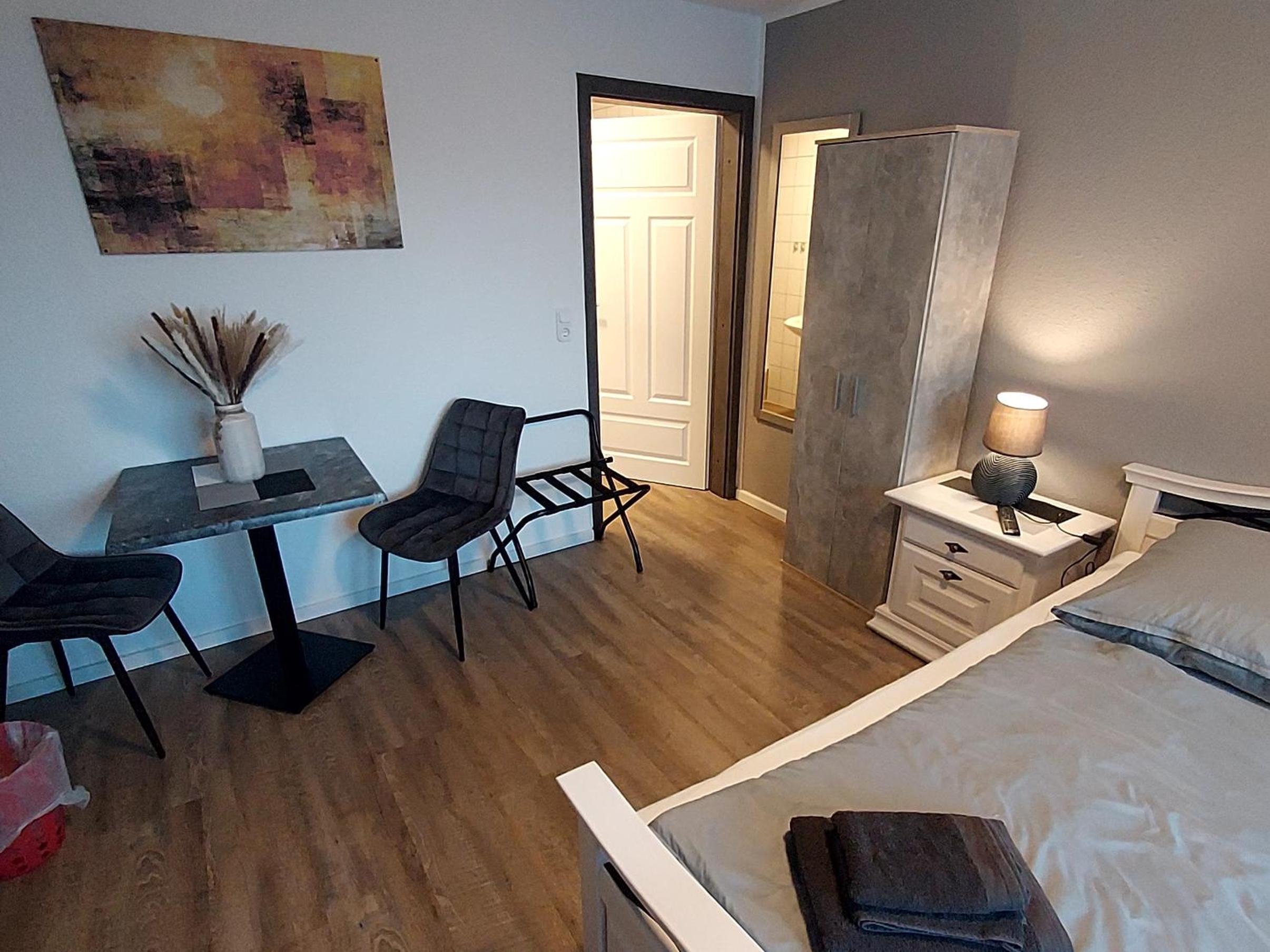 Double Room - Photo 2