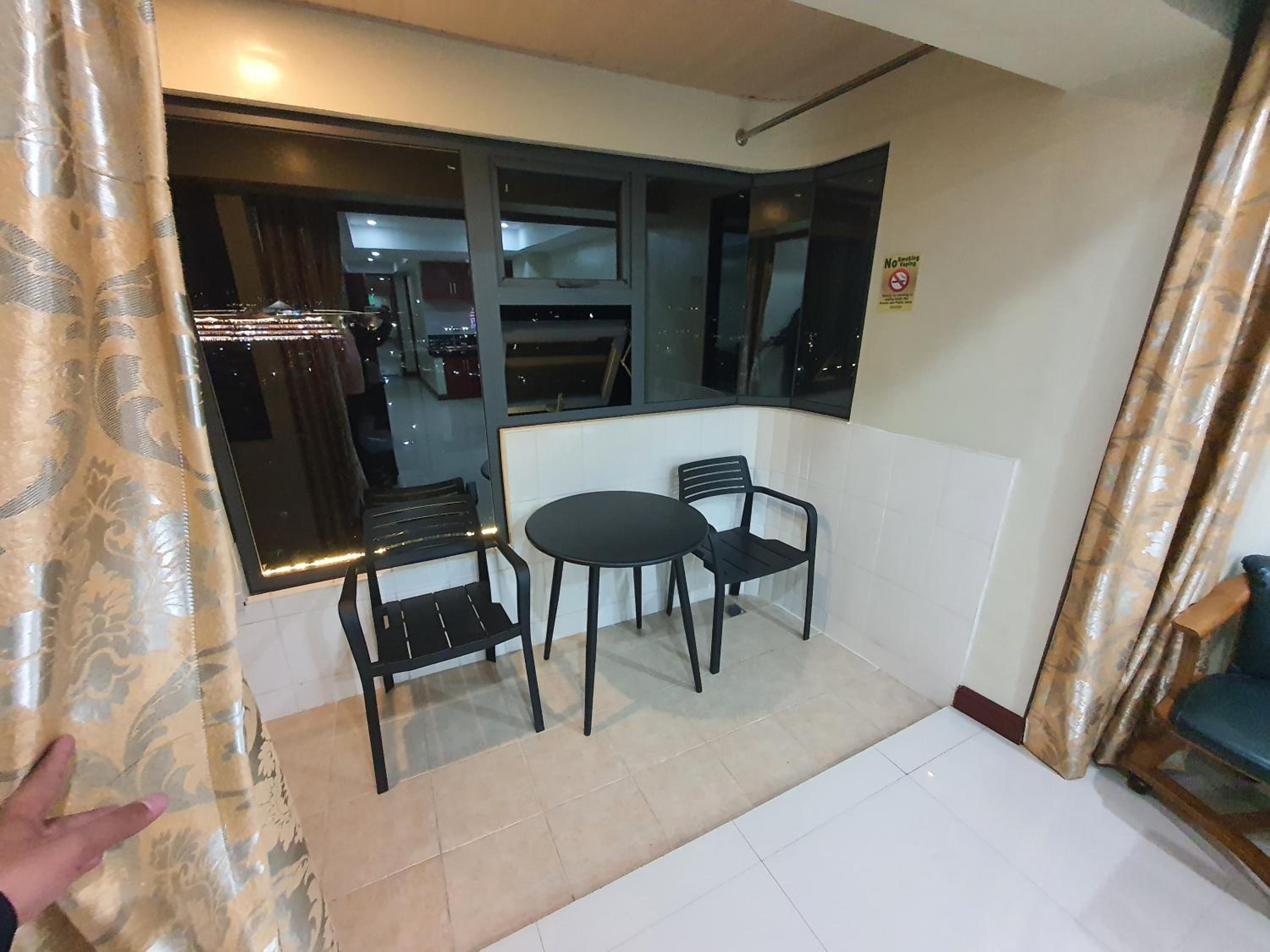 Deluxe Family Suite - Photo 4