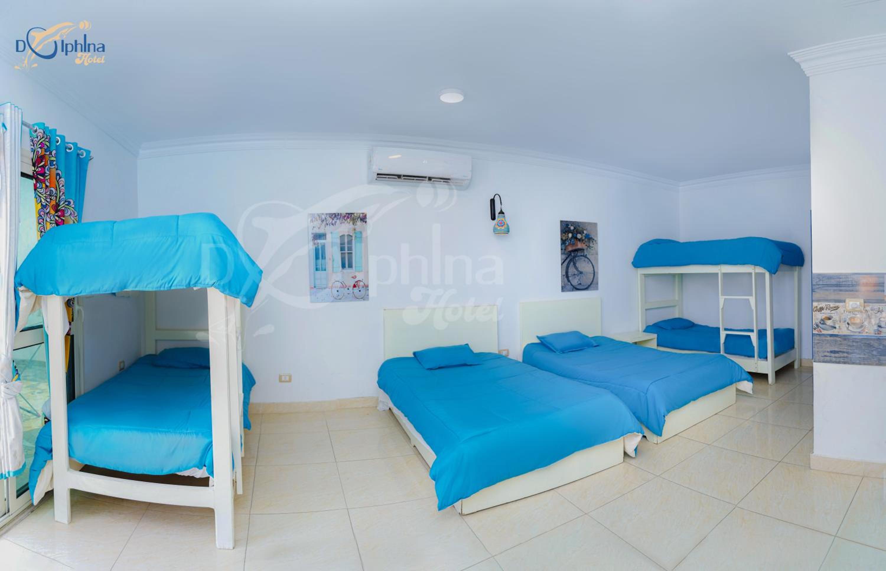 Deluxe Family Room