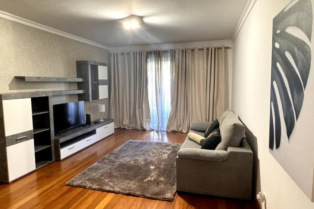 One-Bedroom Apartment photo 3