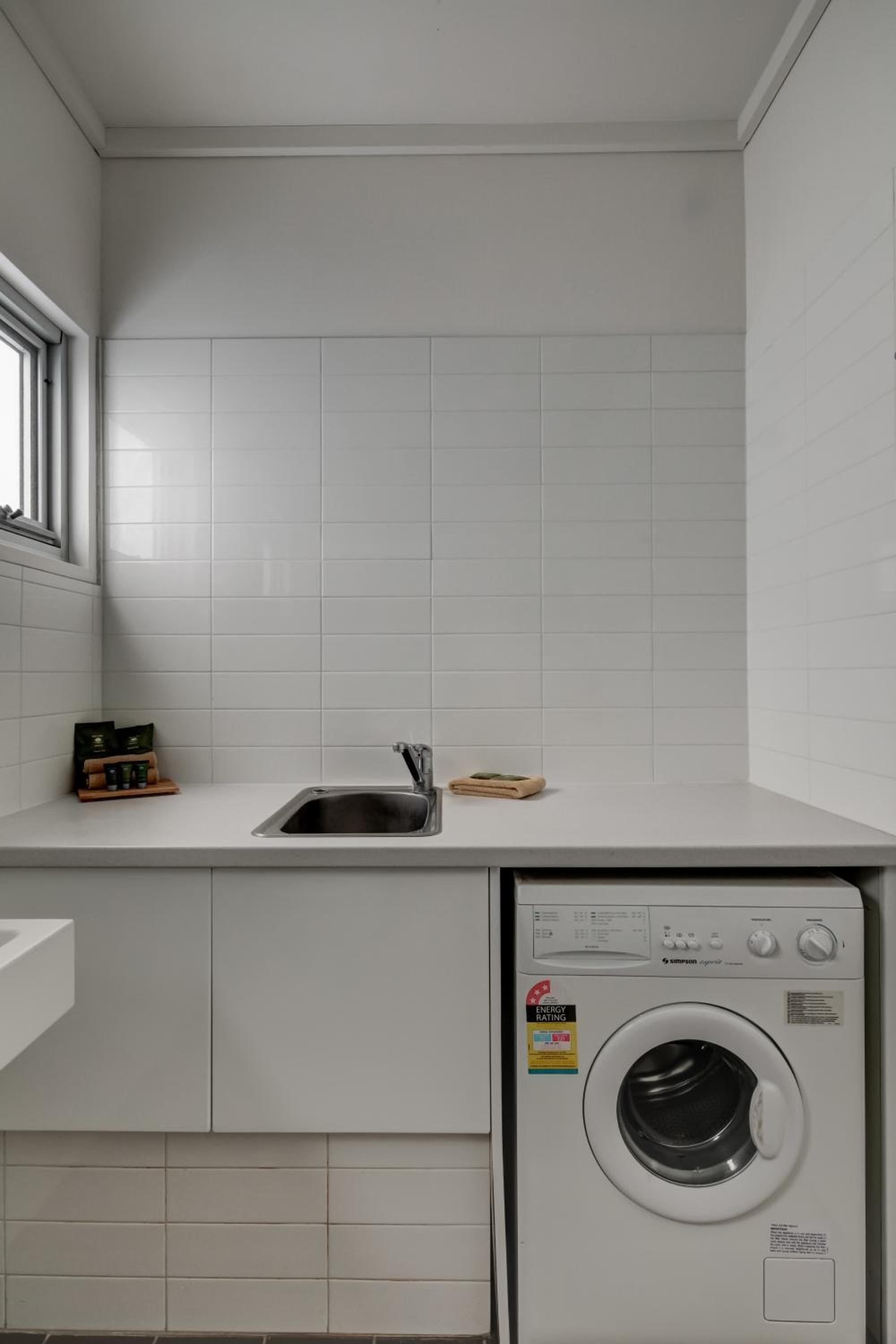 Two-Bedroom Apartment - Photo 2
