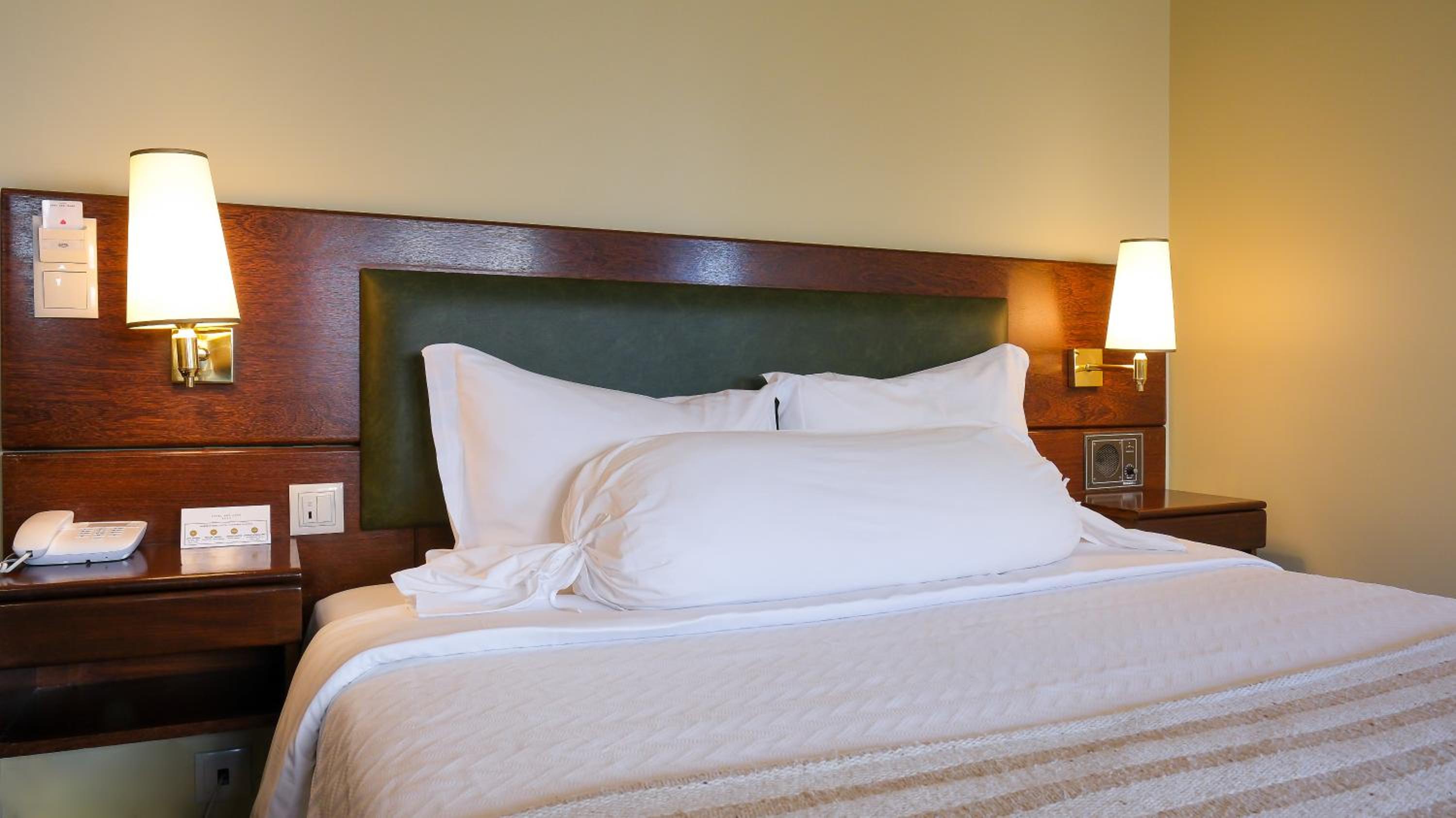 Double or Twin Room - Photo 4