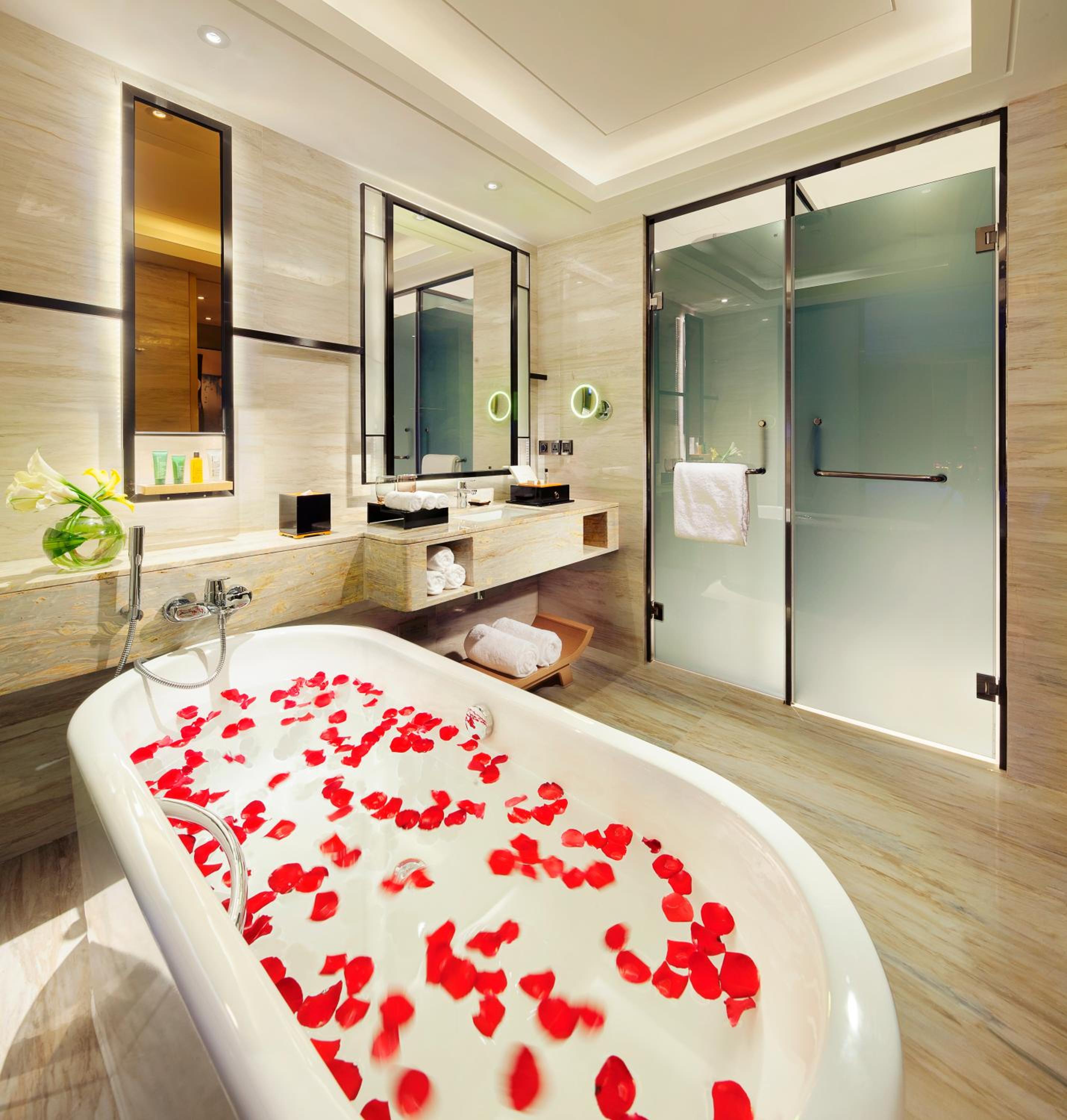 Superior Twin Room with River View photo 3