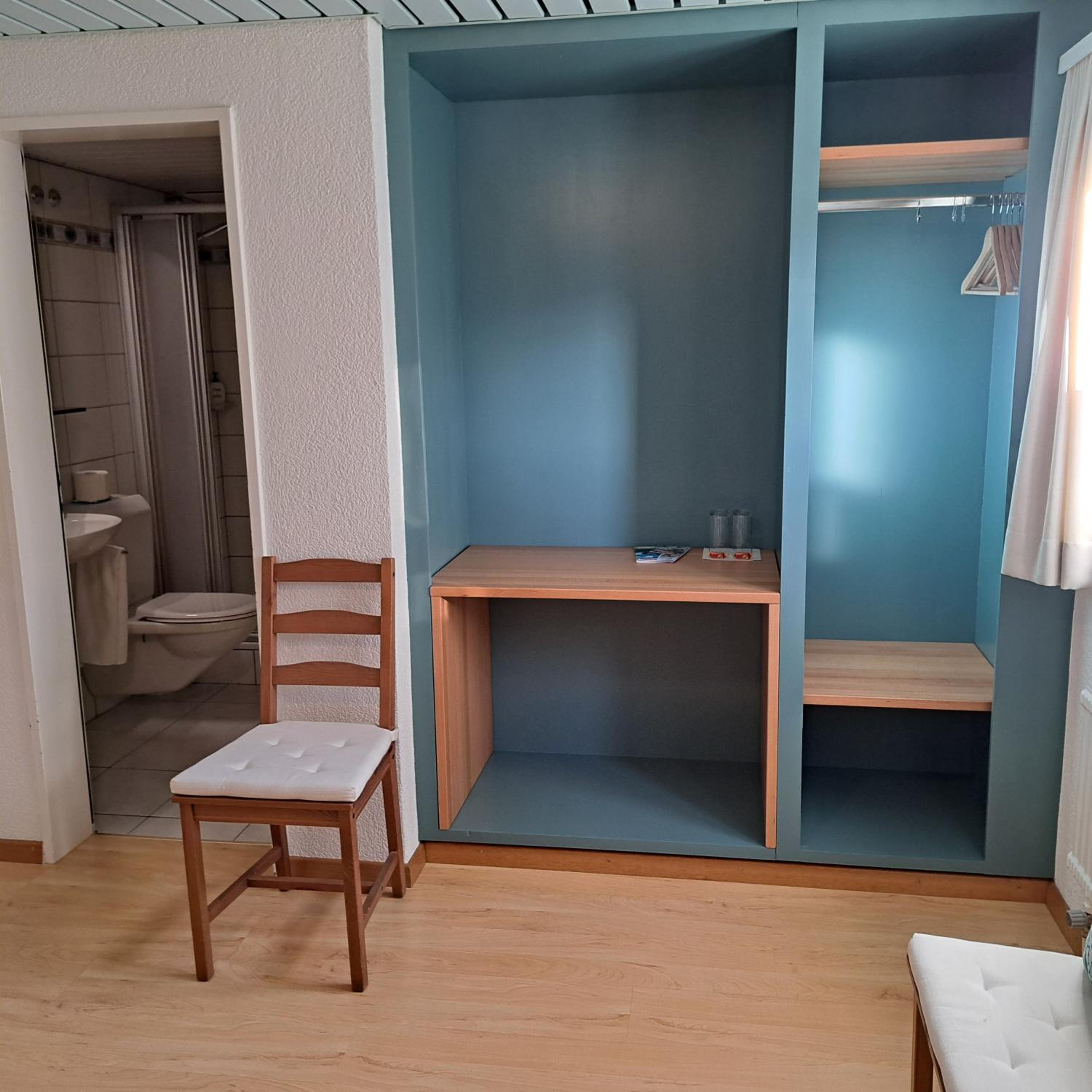 Budget Double Room photo 2