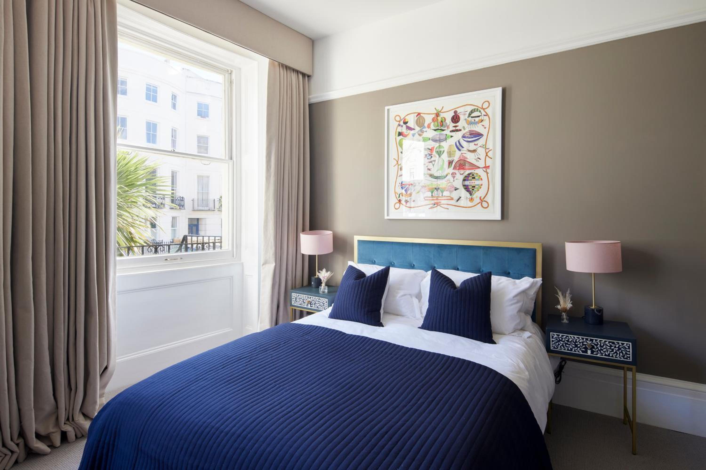 Deluxe King Room photo 2
