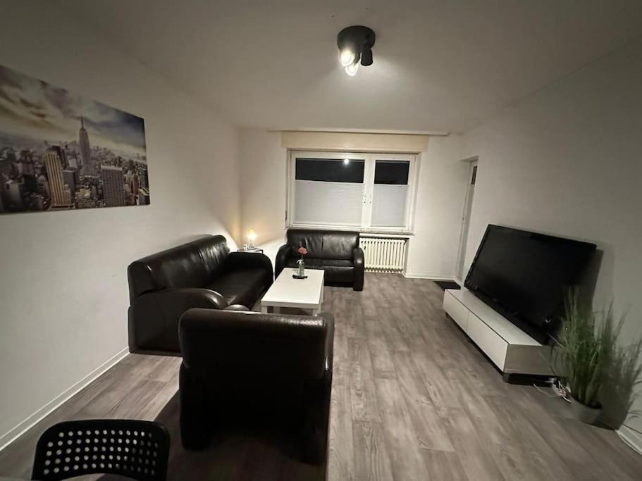 Three-Bedroom Apartment photo 1