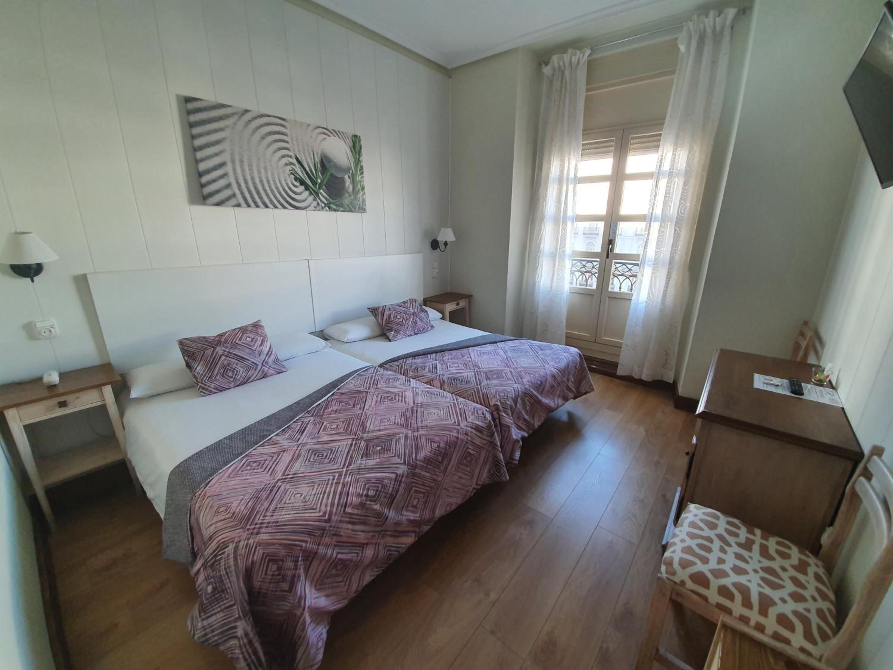 Habitación Doble Deluxe con Balcón