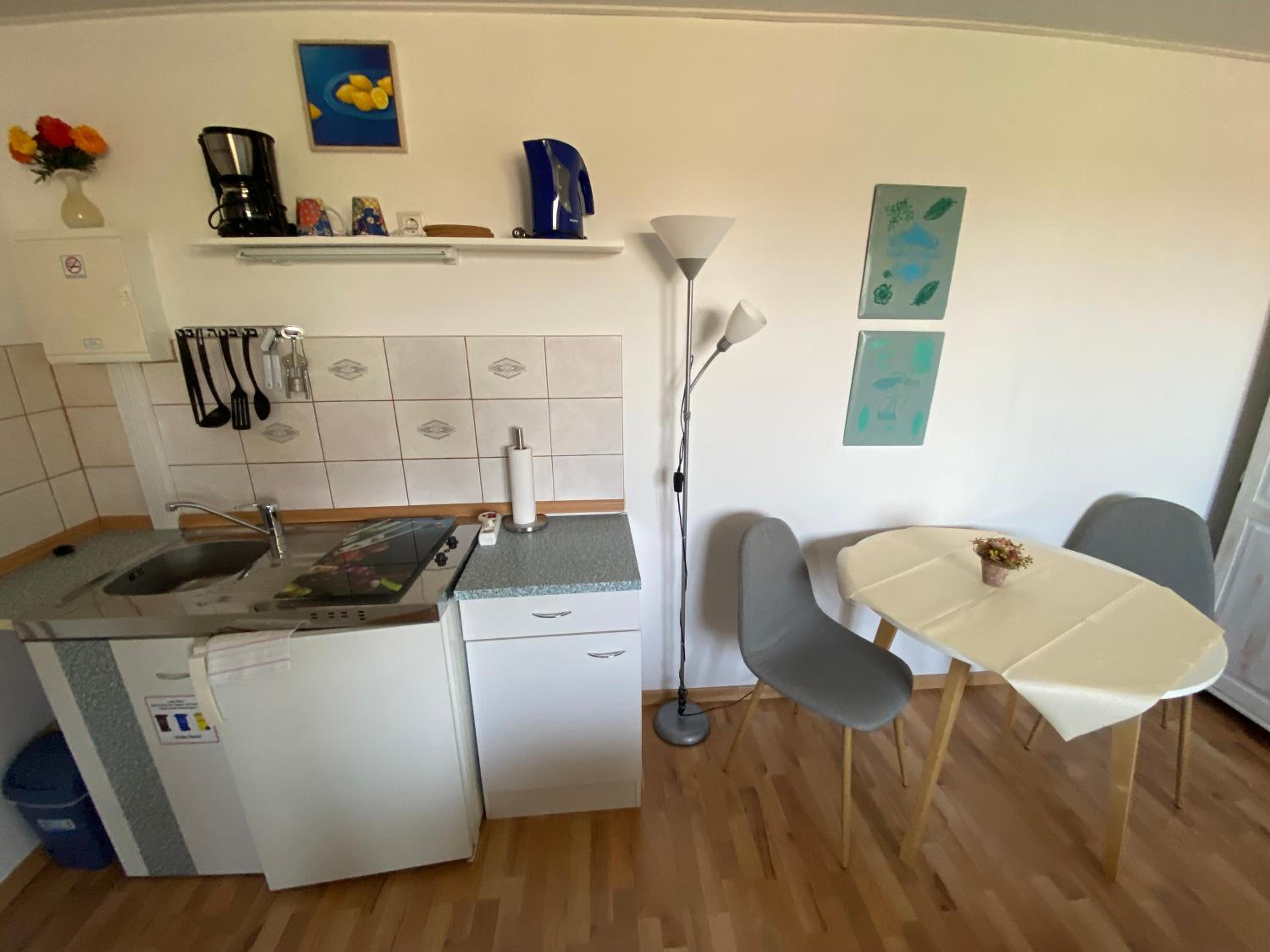 Studio Apartment photo 2