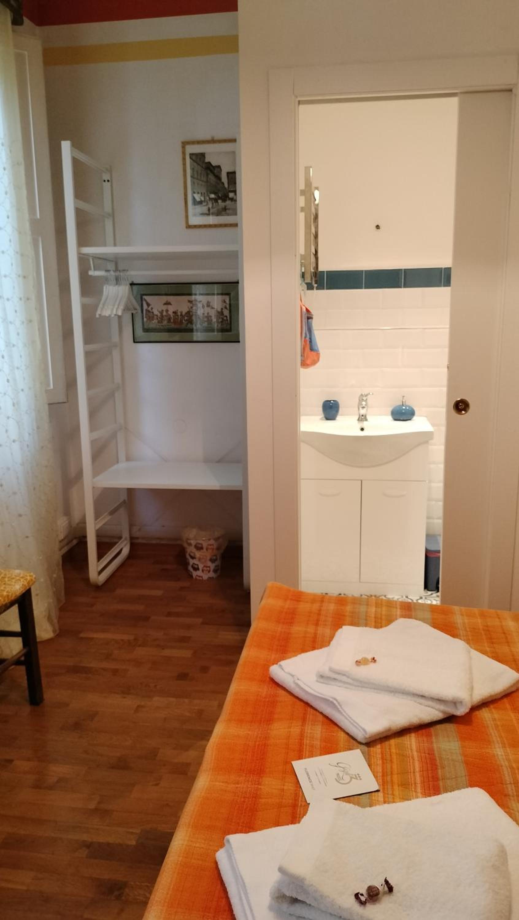 Double Room with Private Bathroom photo 3
