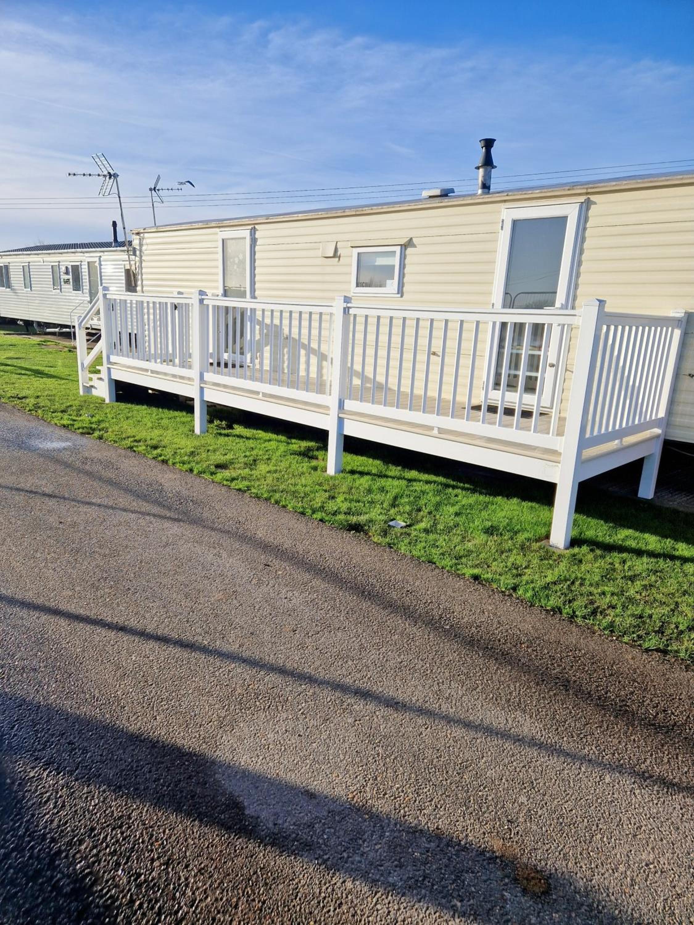 Mobile Home photo 3