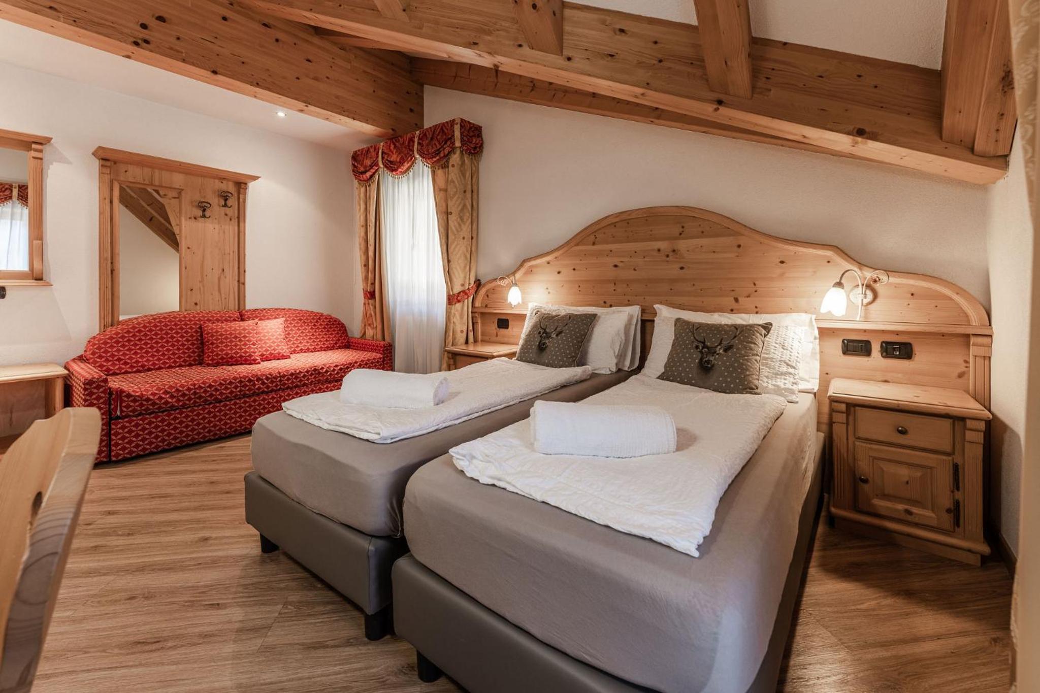 Superior Double or Twin Room photo 3