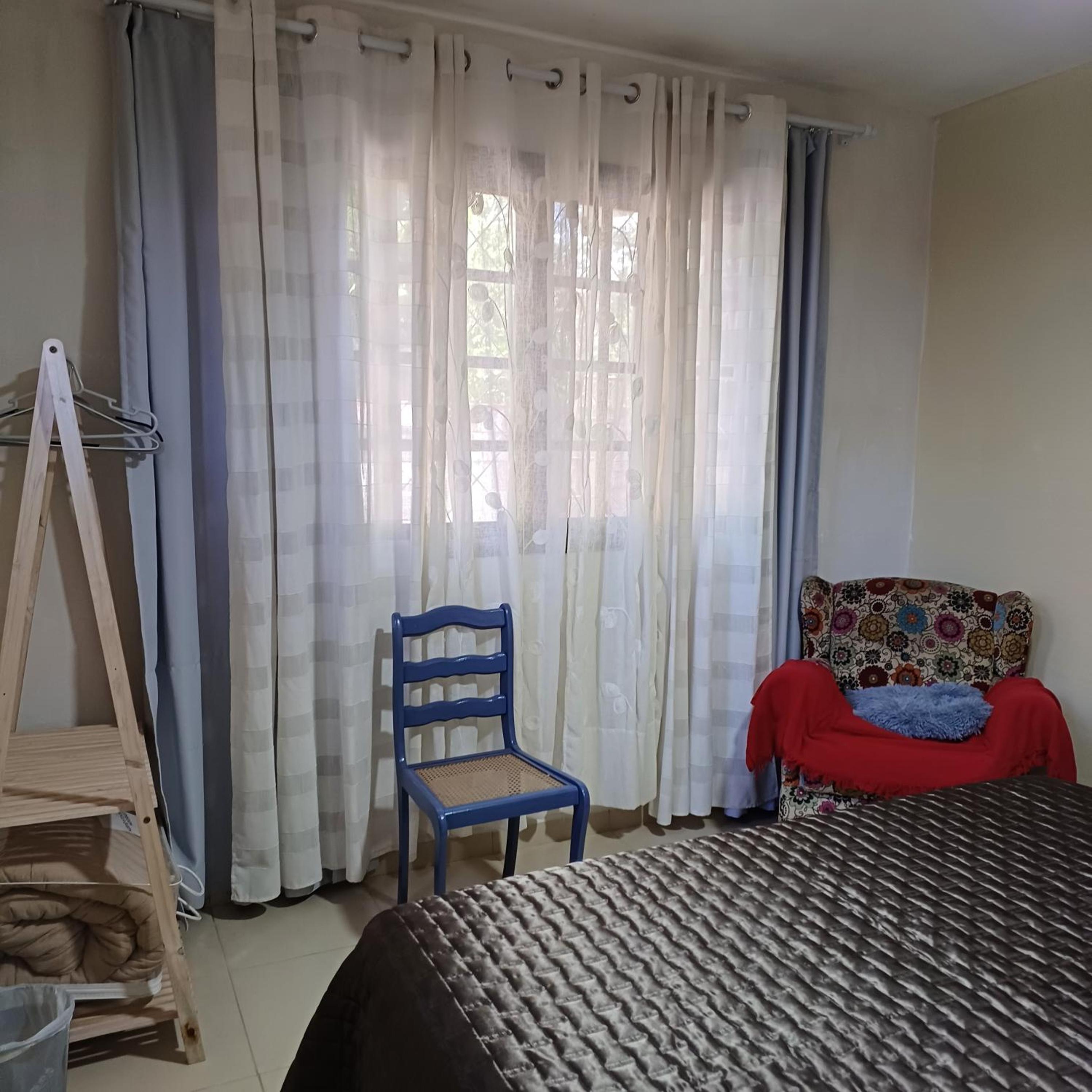 Deluxe Double Room (2 Adults + 1 Child) - Photo 3