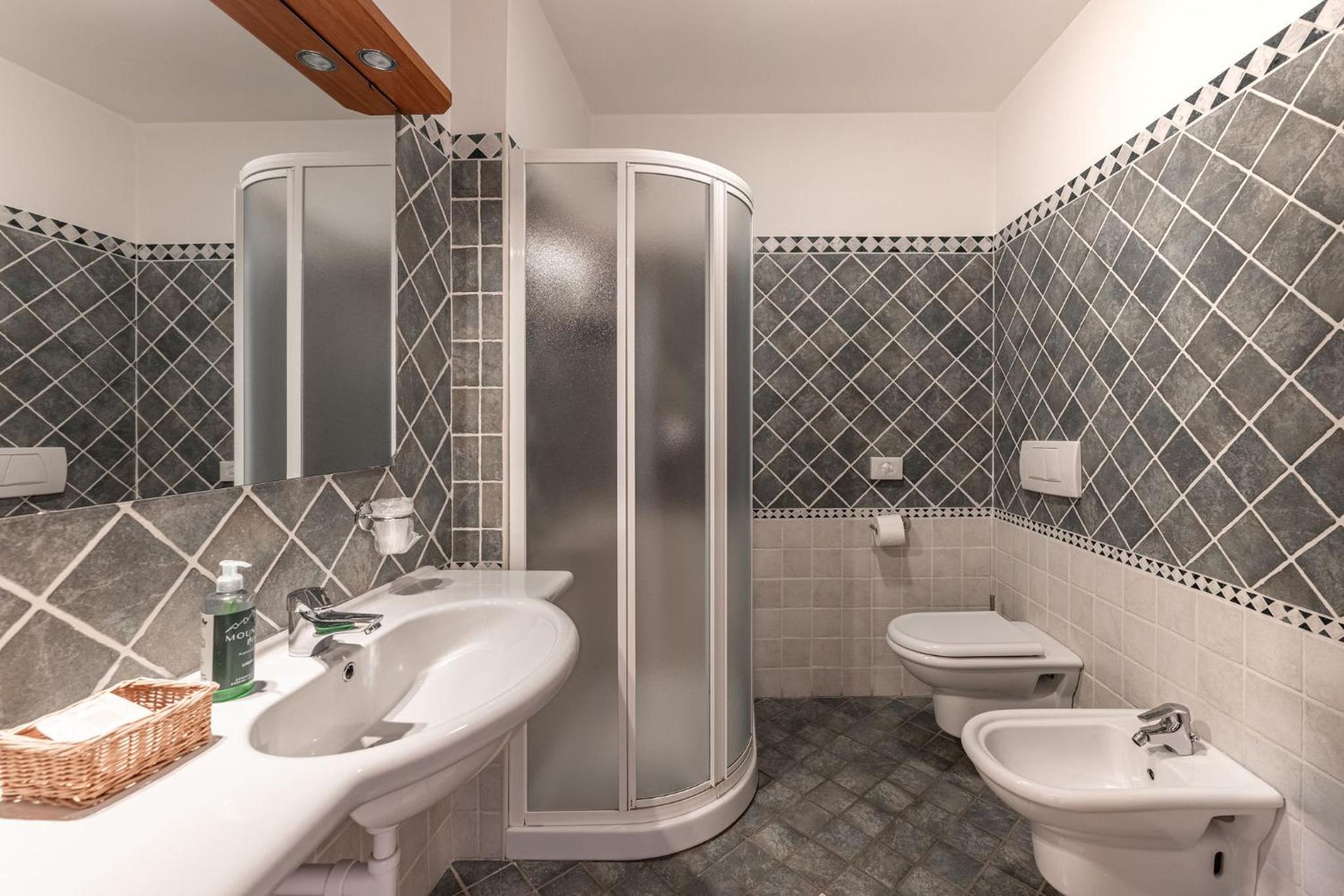 Standard Double or Twin Room photo 3
