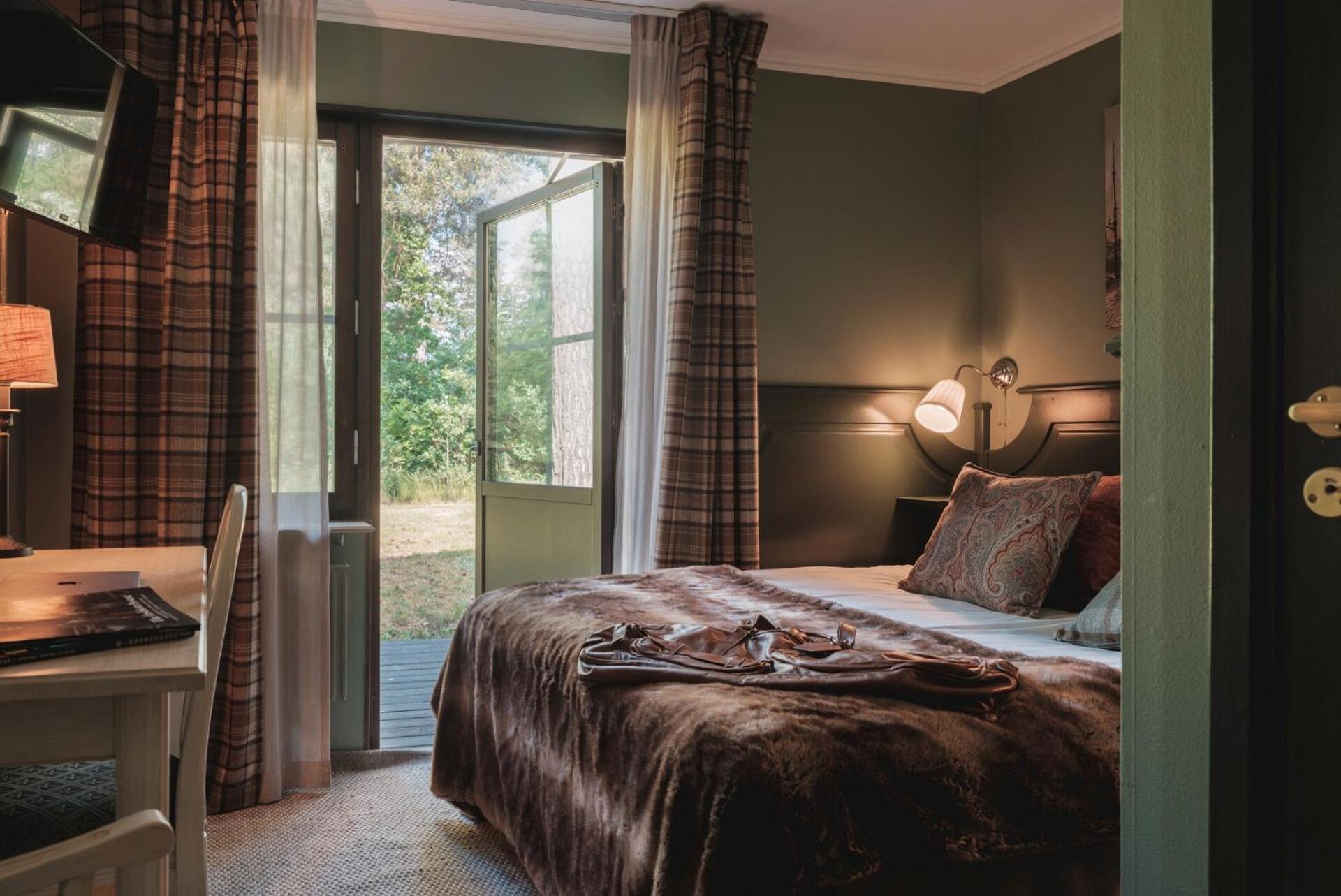 Standard Queen Room photo 1
