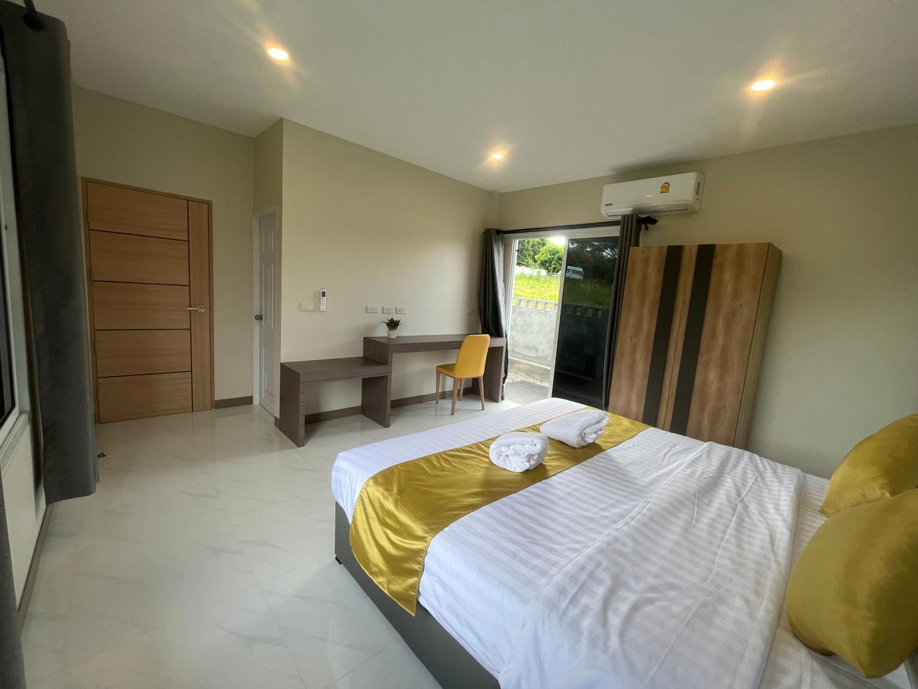Two-Bedroom Villa - Photo 12