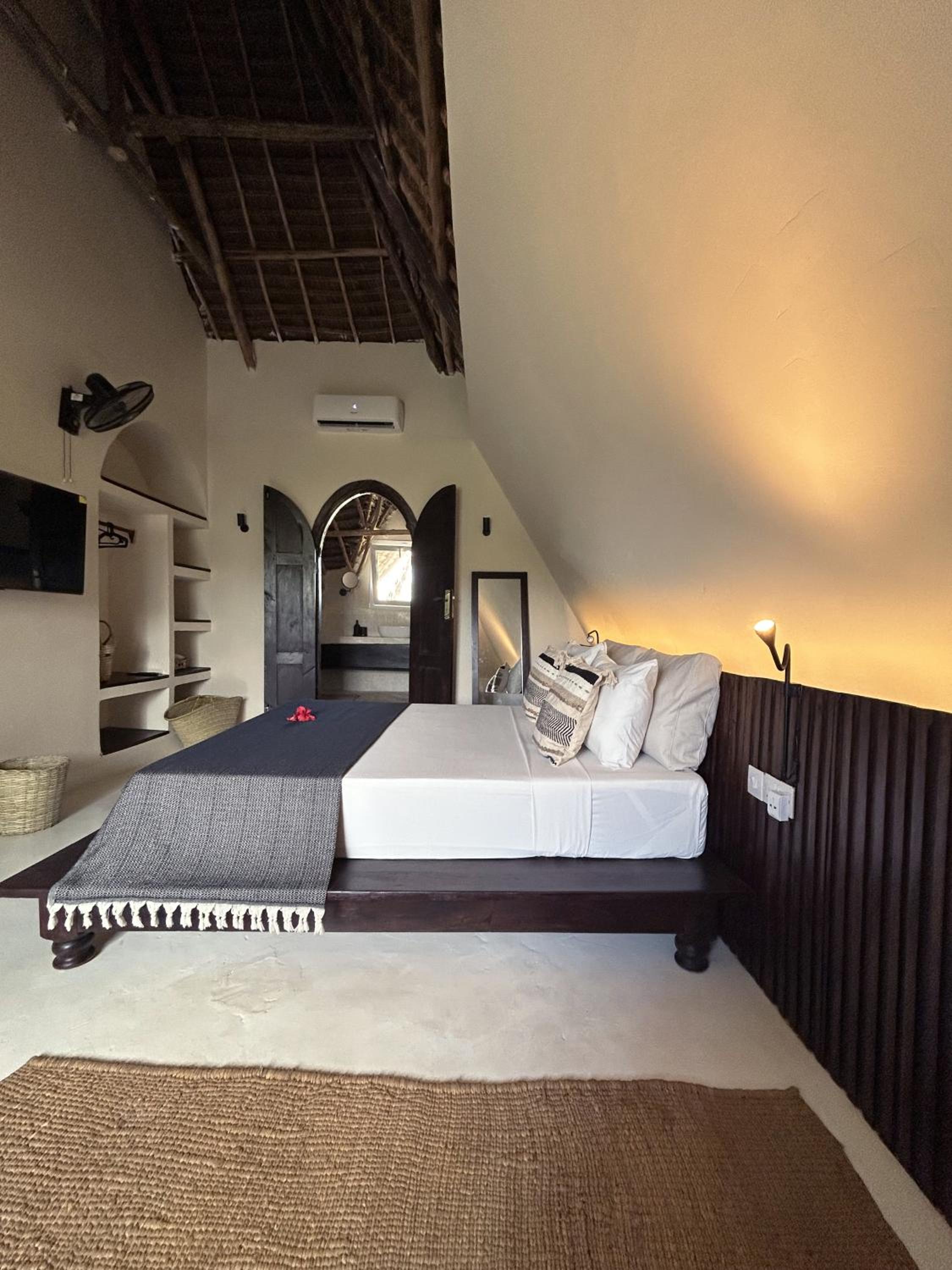 Deluxe Double or Twin Room photo 1