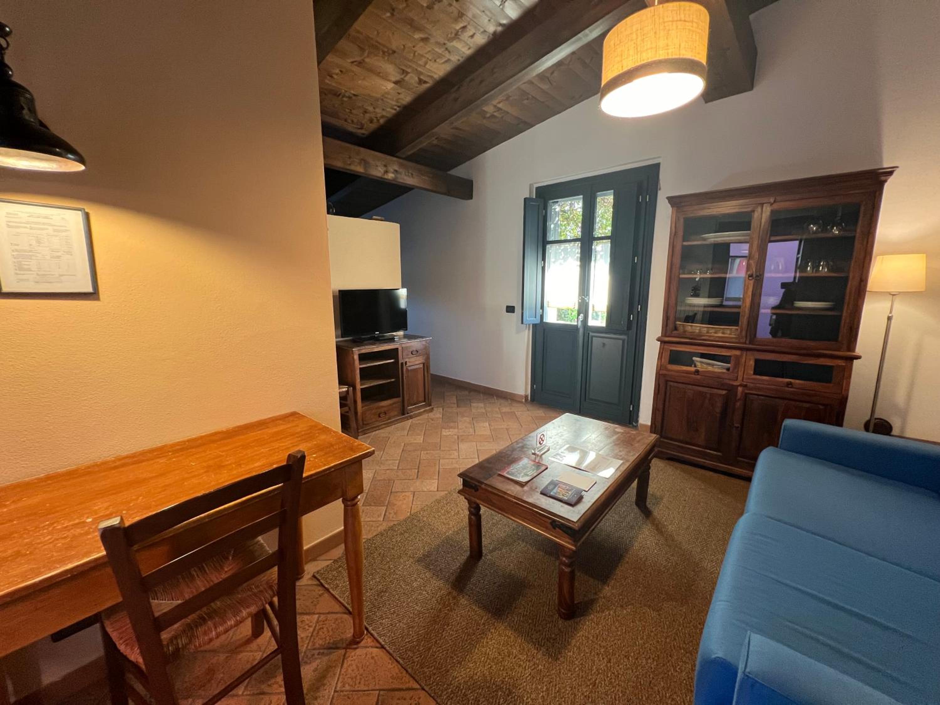 Apartment - Photo 2
