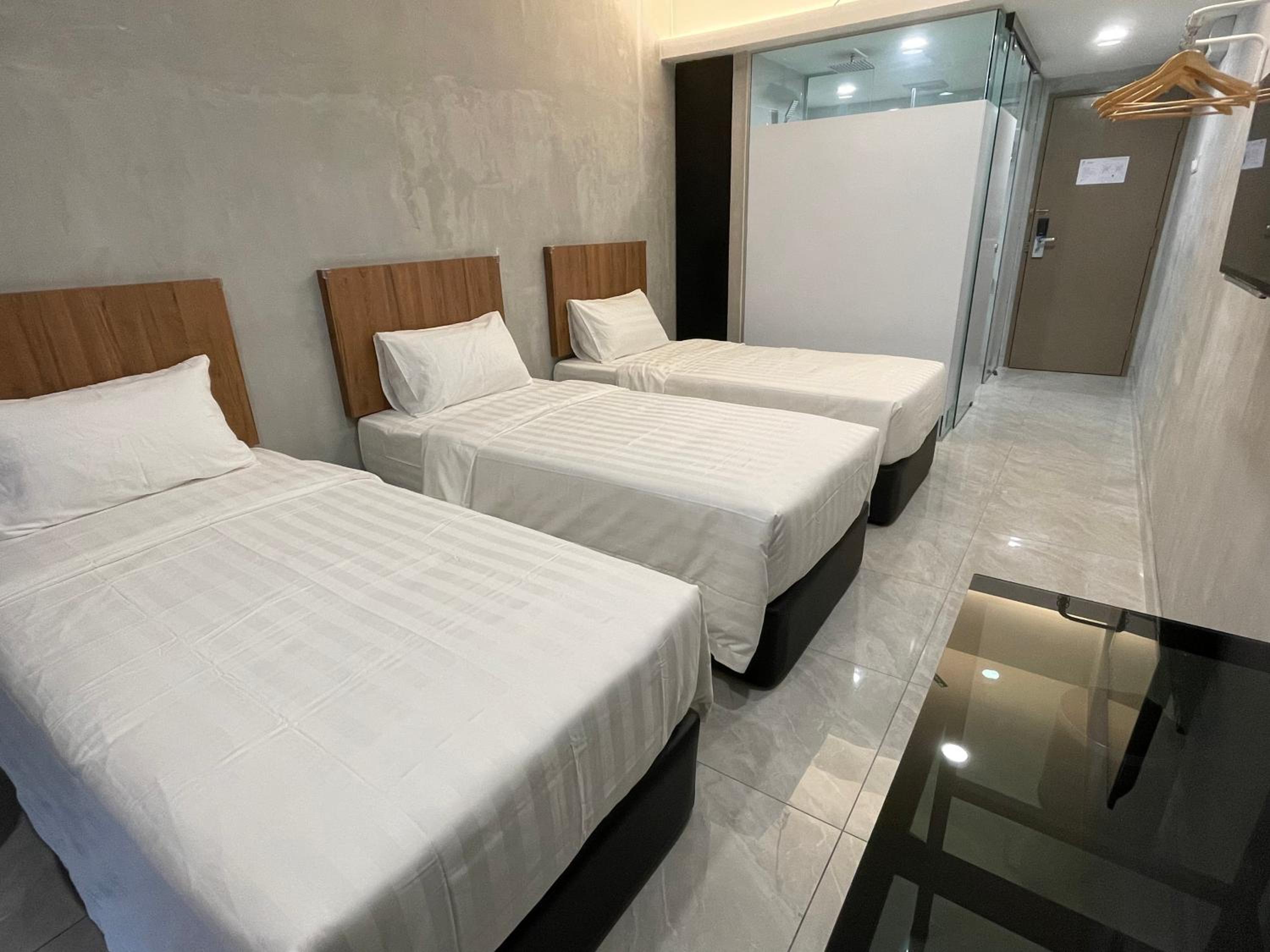 Deluxe Triple Room - Photo 1