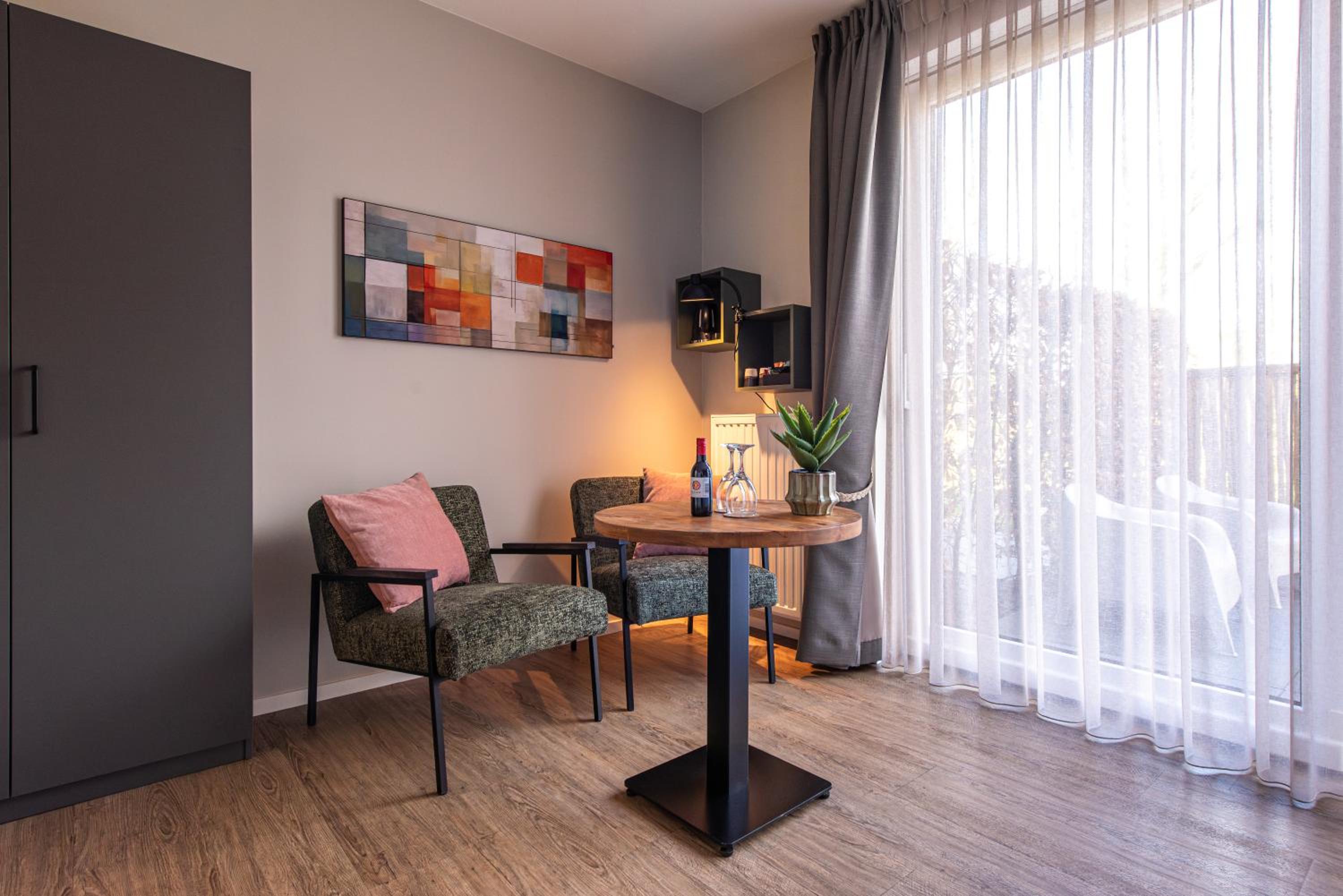 Deluxe Double Room with Terrace photo 2