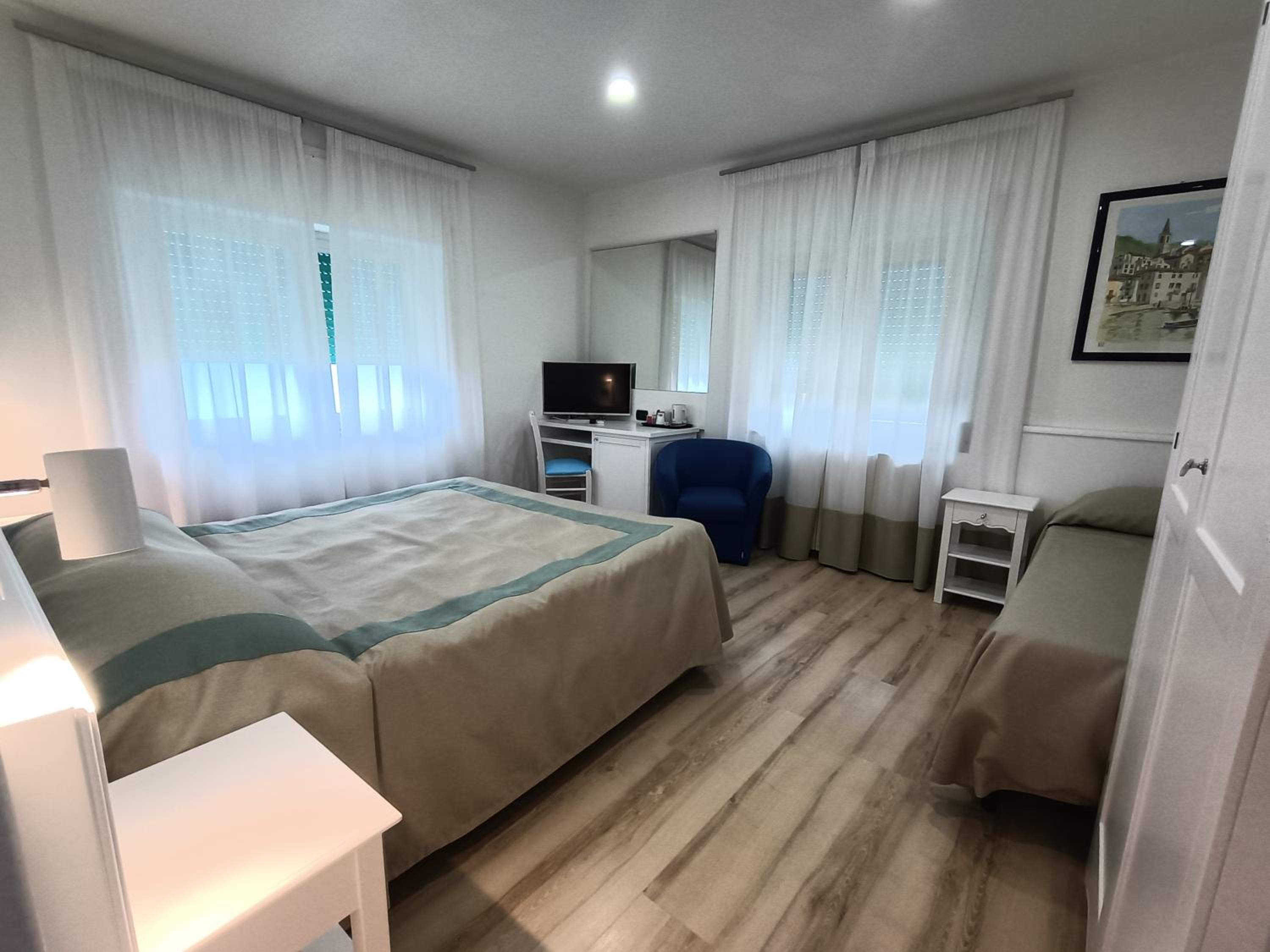 Triple Room with Sea View photo 2