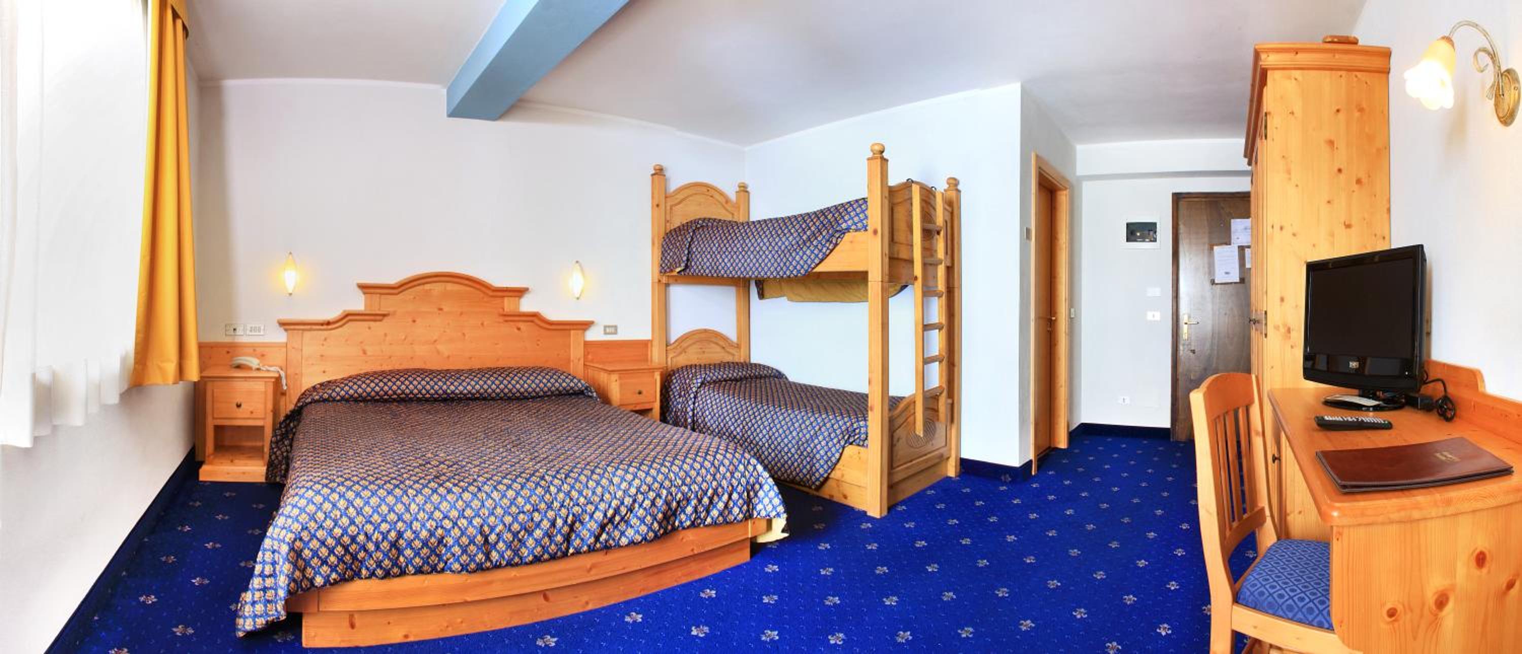 Quadruple Room photo 1