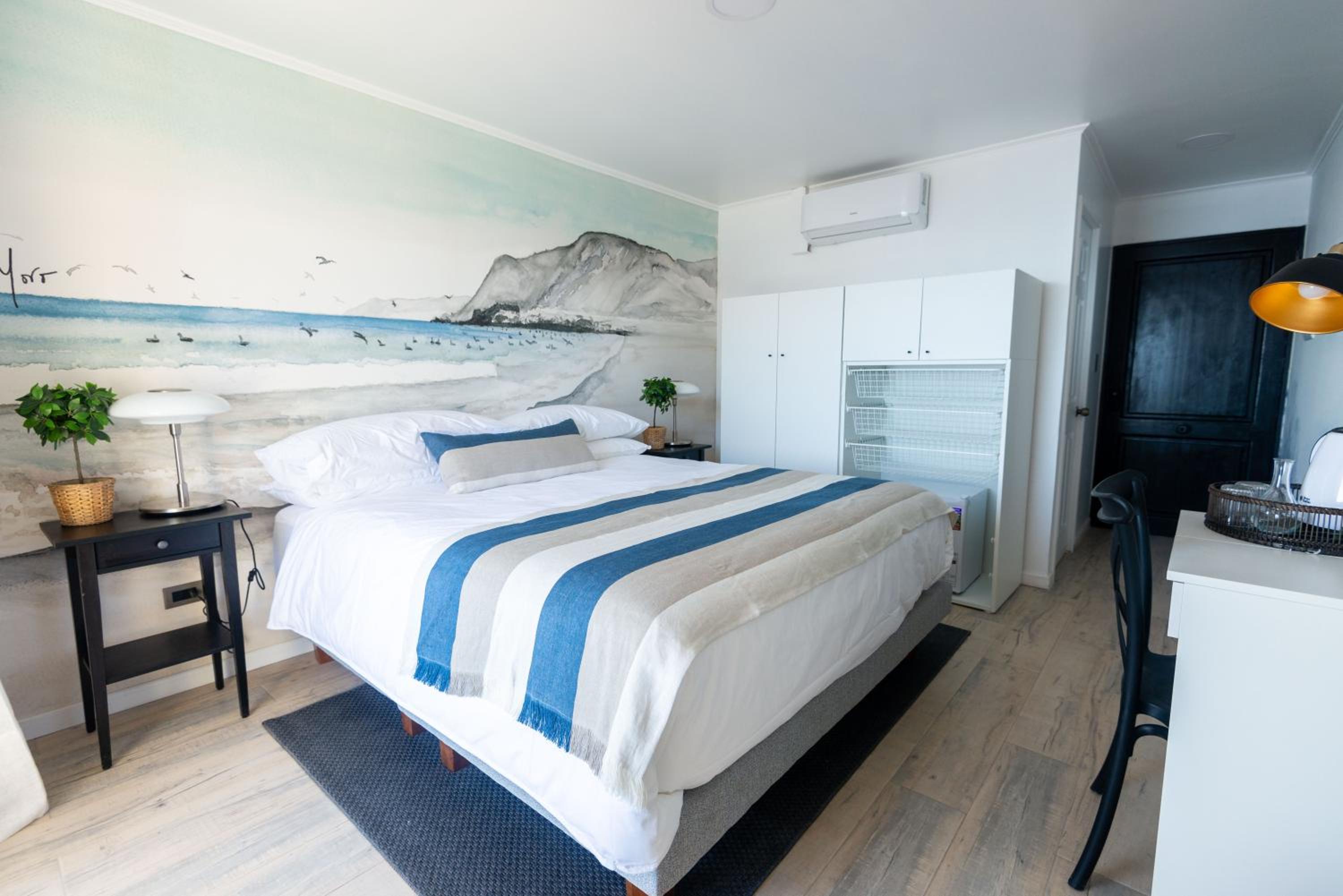 Queen Room with Sea View photo 2