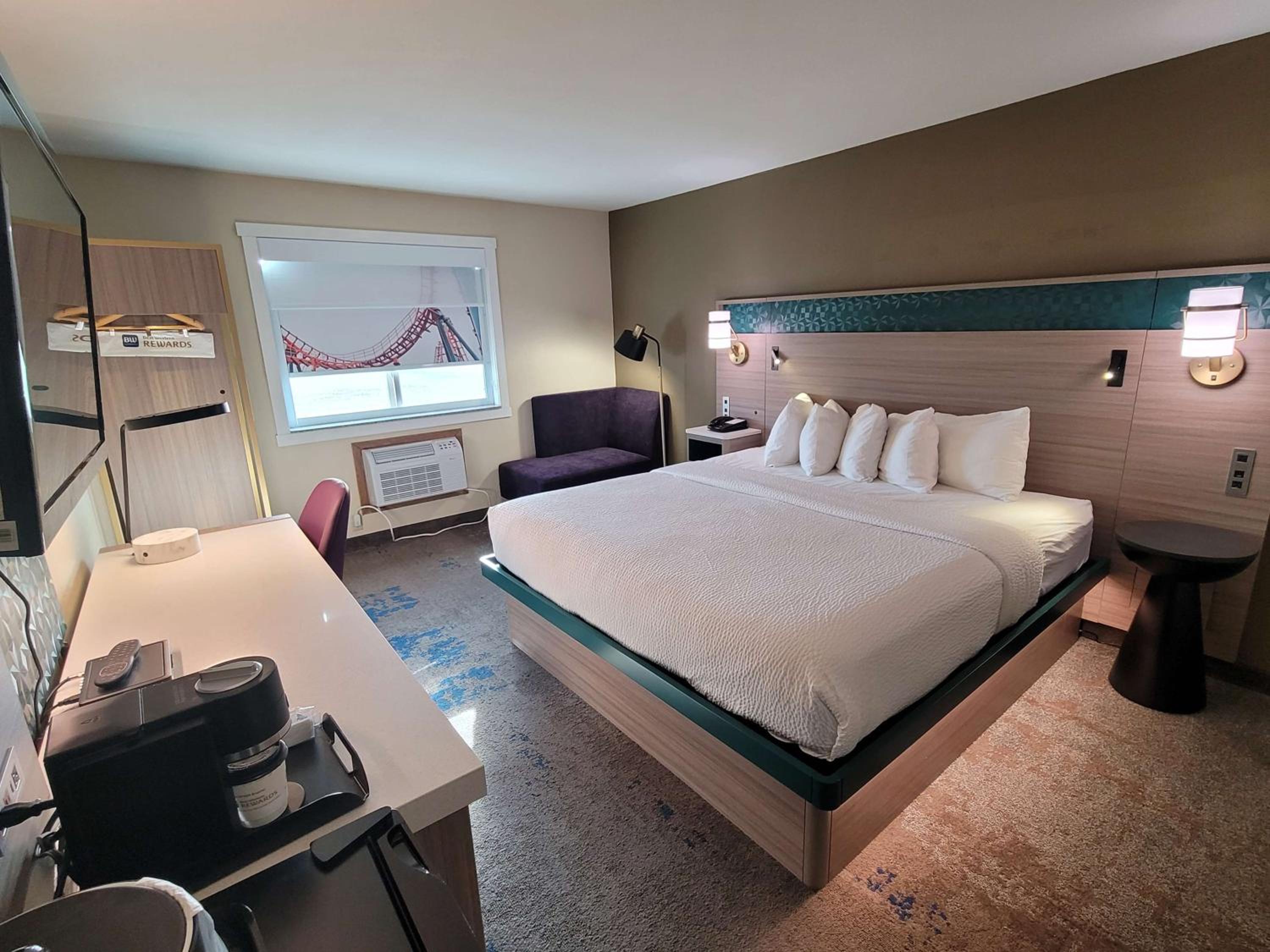King Room - Non-Smoking photo 1