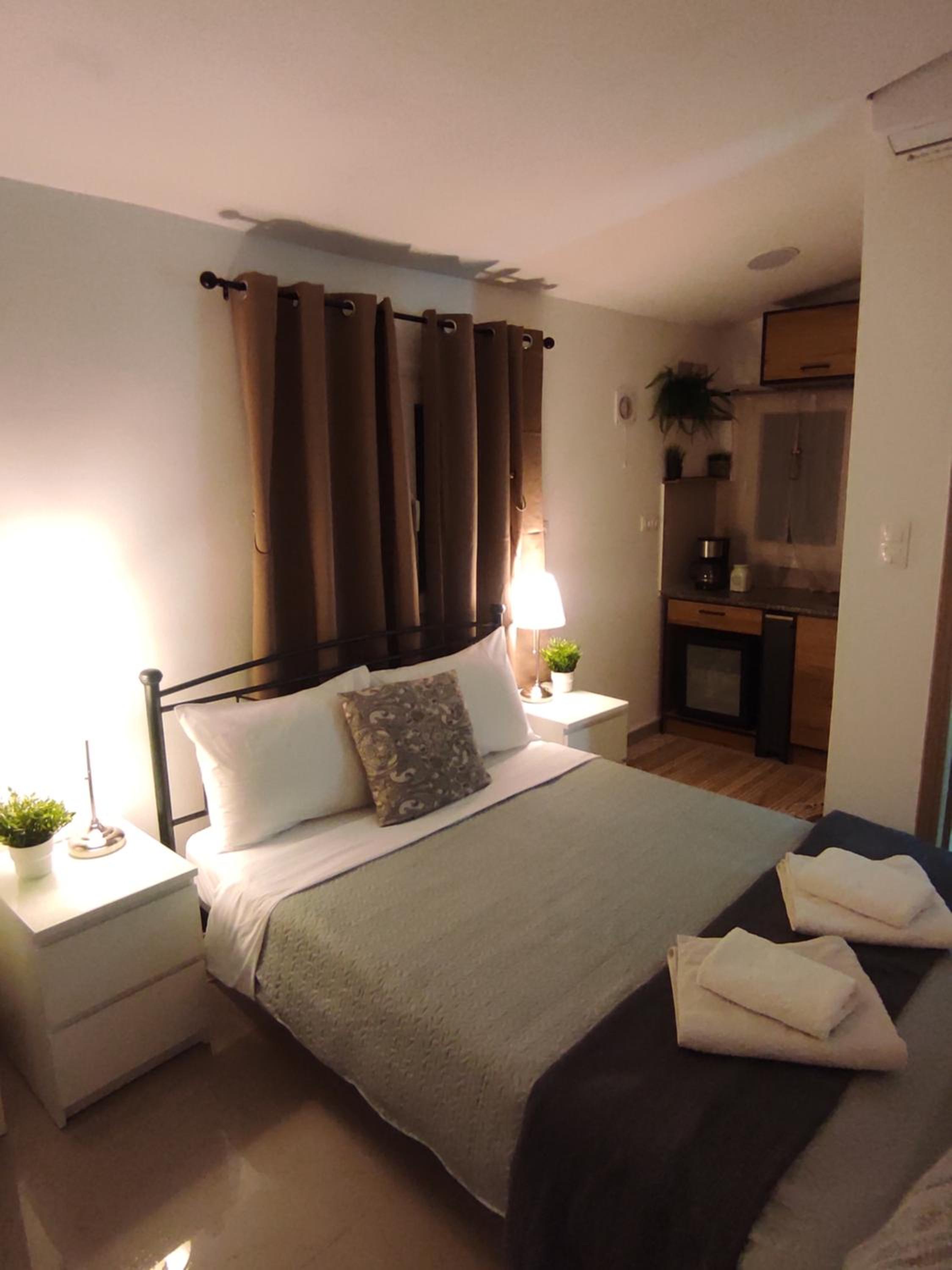 Small Double Room photo 1