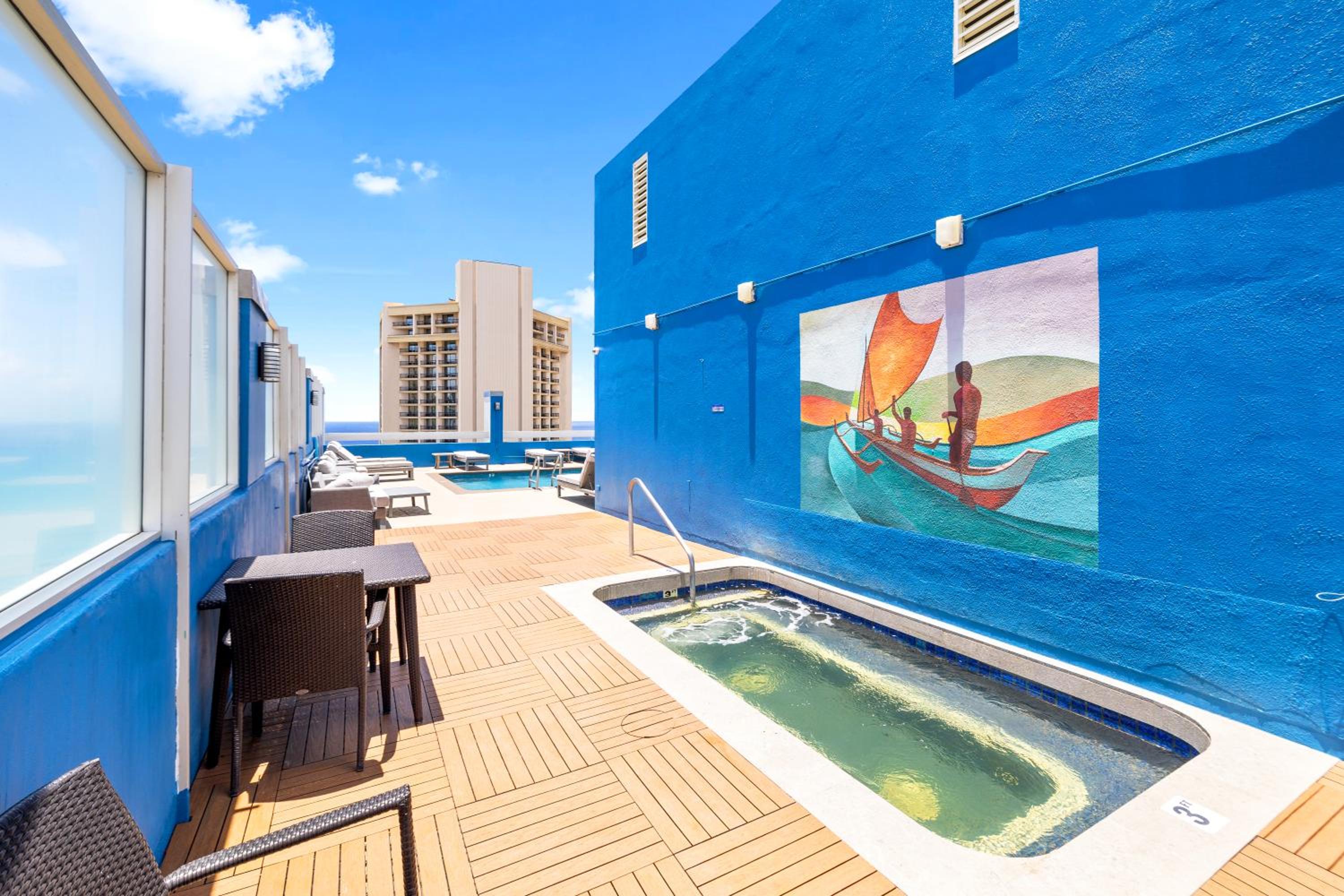 Ocean Retreat: Remodeled Pacific Monarch Haven: One-Bedroom Apartment photo