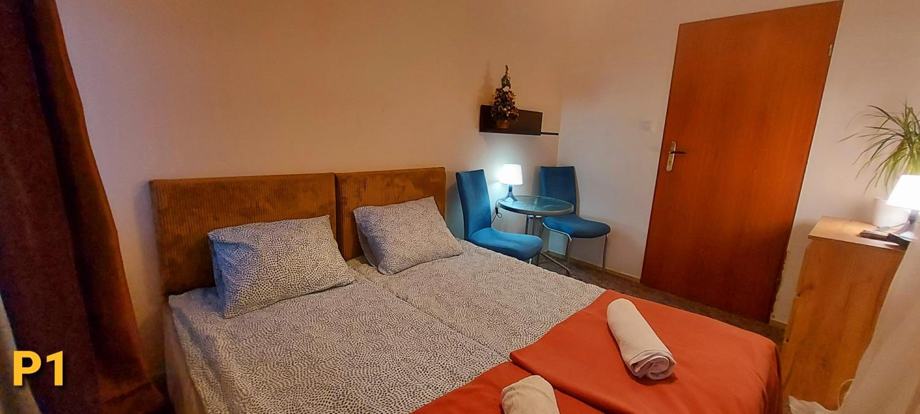 Small Double Room photo 1