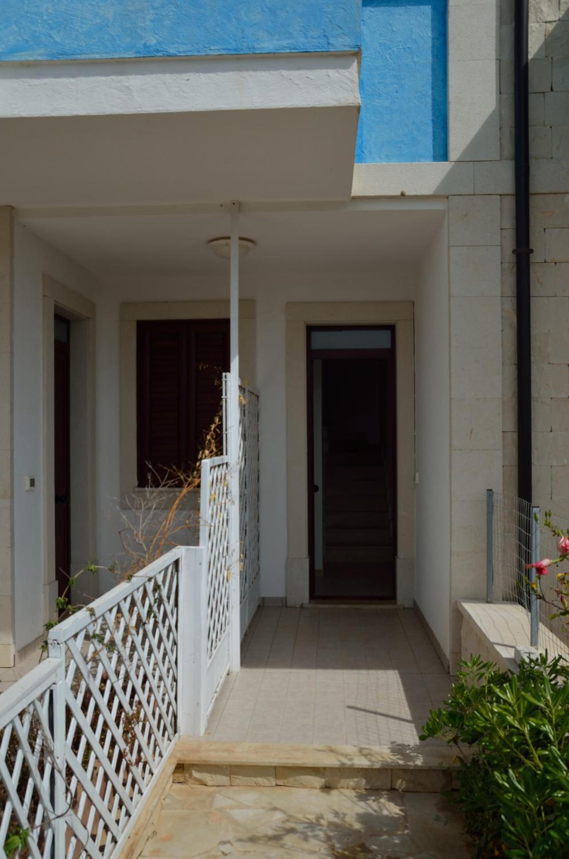 One-Bedroom Apartment with Balcony photo 2