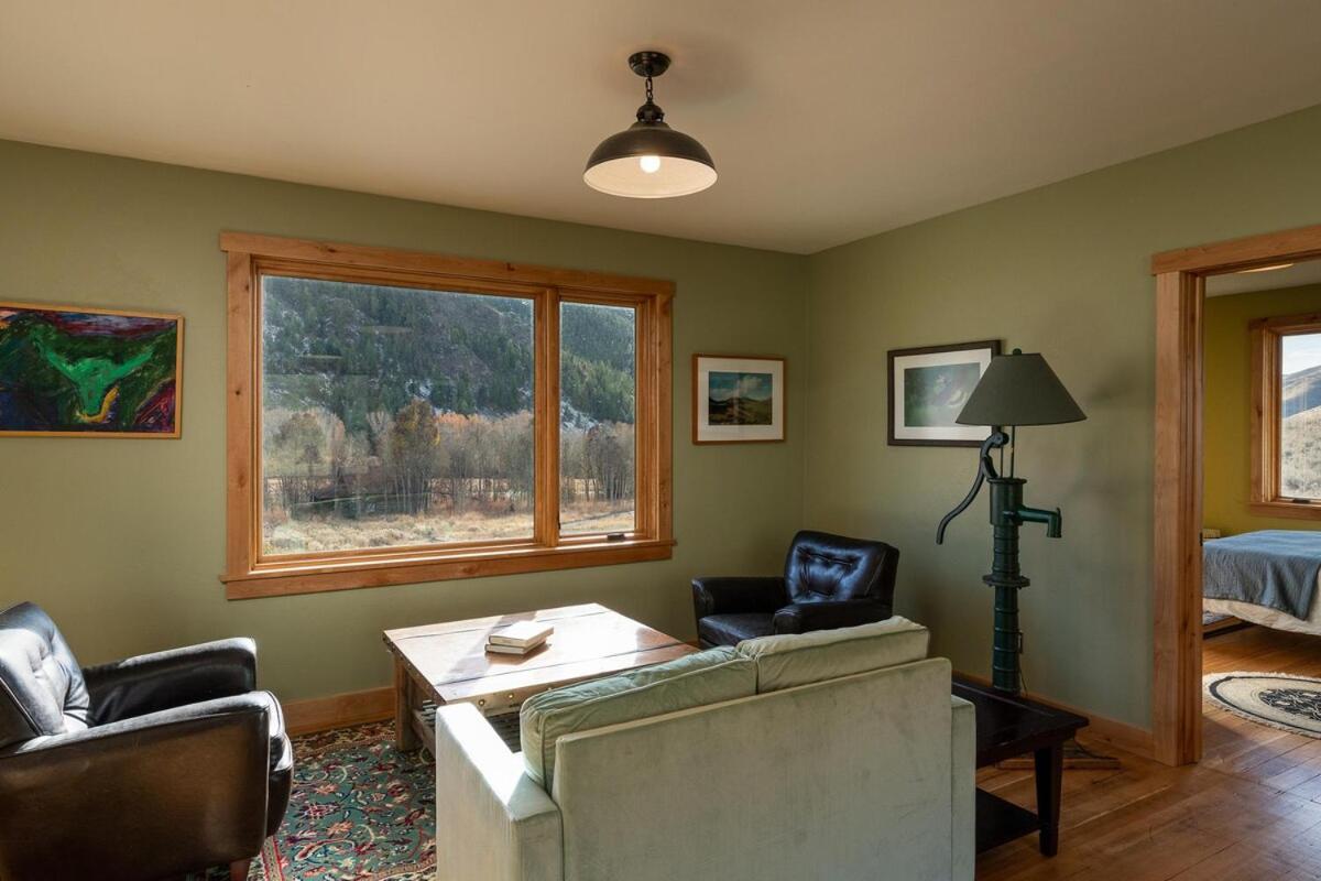 Two-Bedroom House photo 1