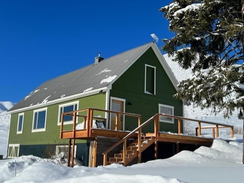 Two-Bedroom House photo 3