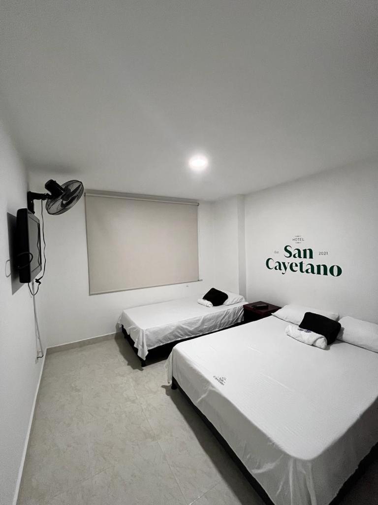 Deluxe Double Room with Extra Bed photo 1
