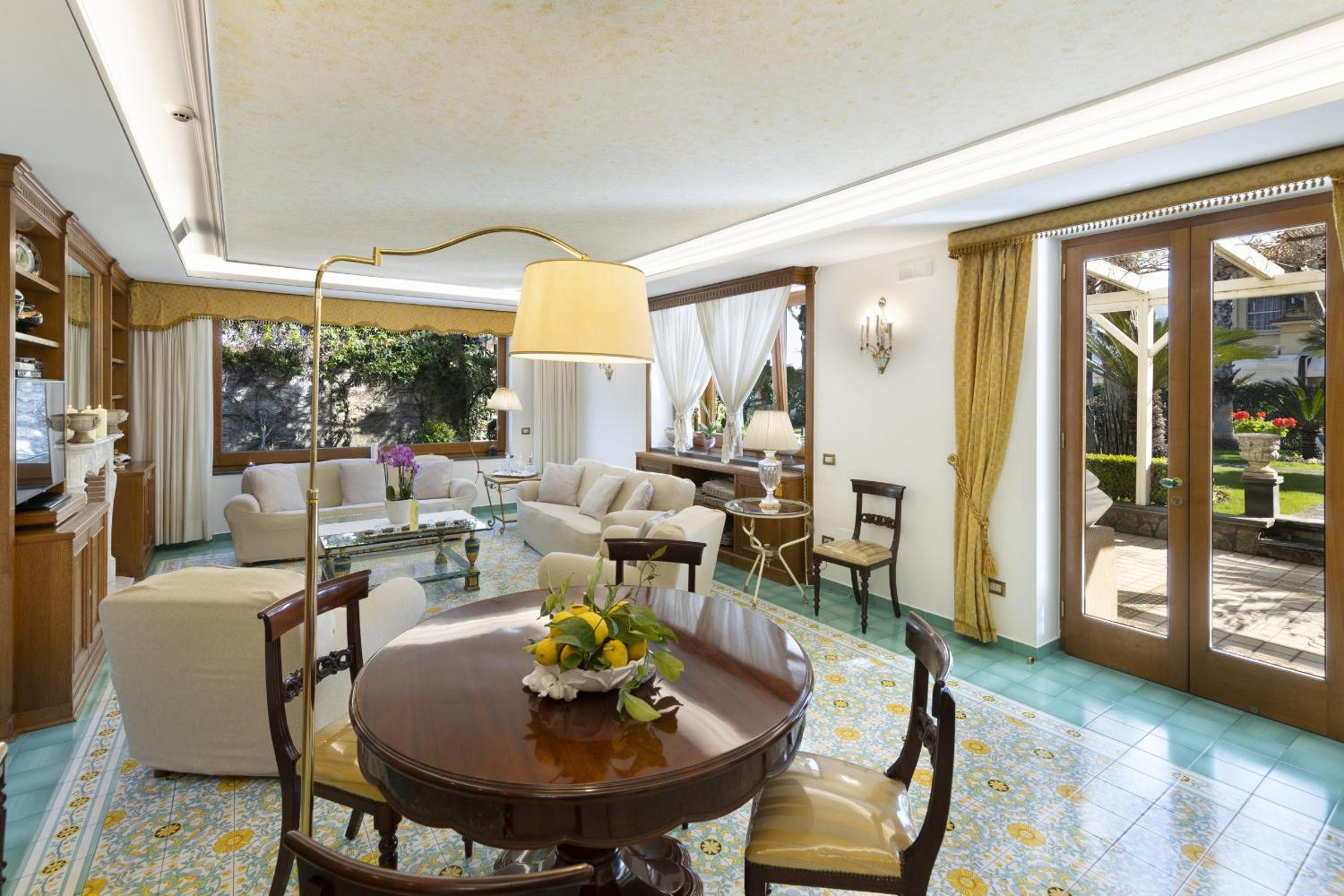 Villa with Garden View