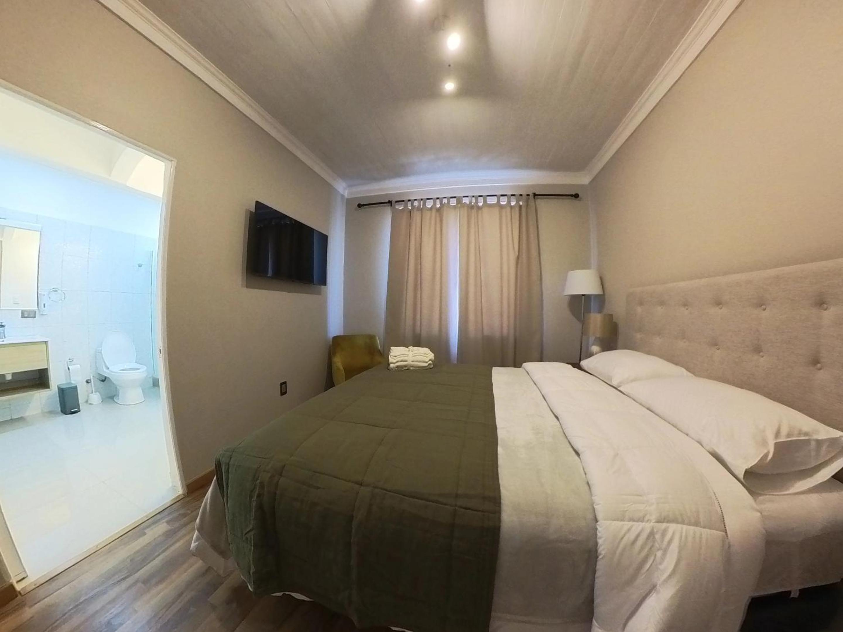 Large Double Room