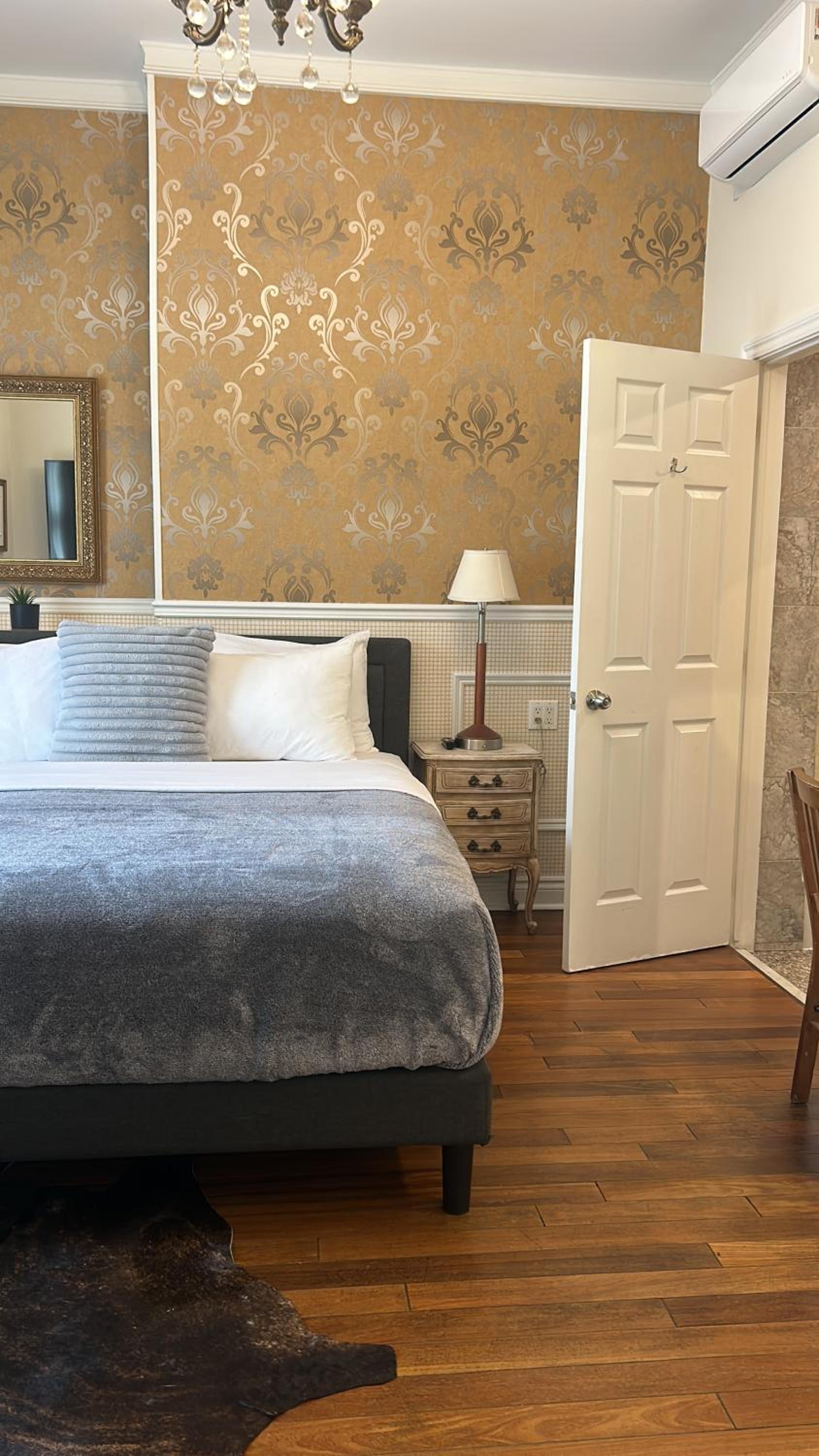 Deluxe Suite - Photo 4