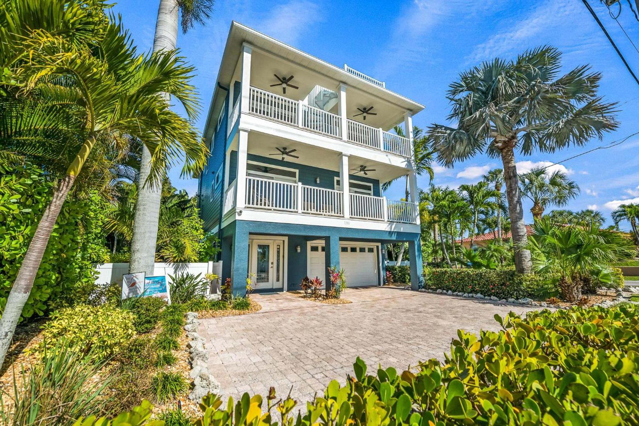 Seven-Bedroom Holiday Home photo 3
